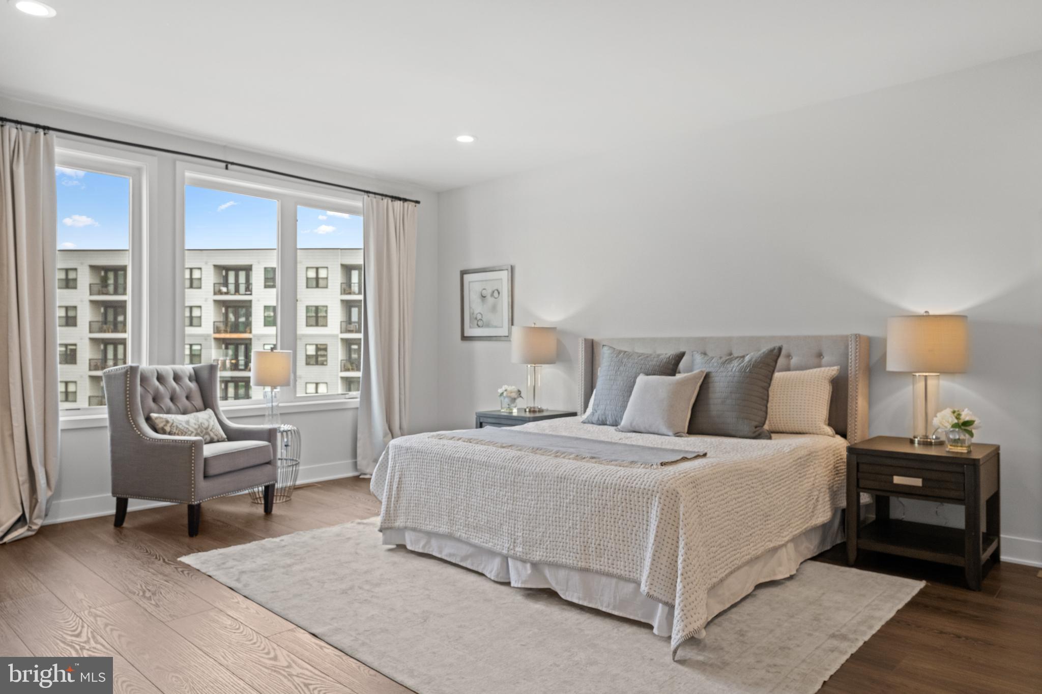 OVERLOOK AT TOWN CENTER - Residential