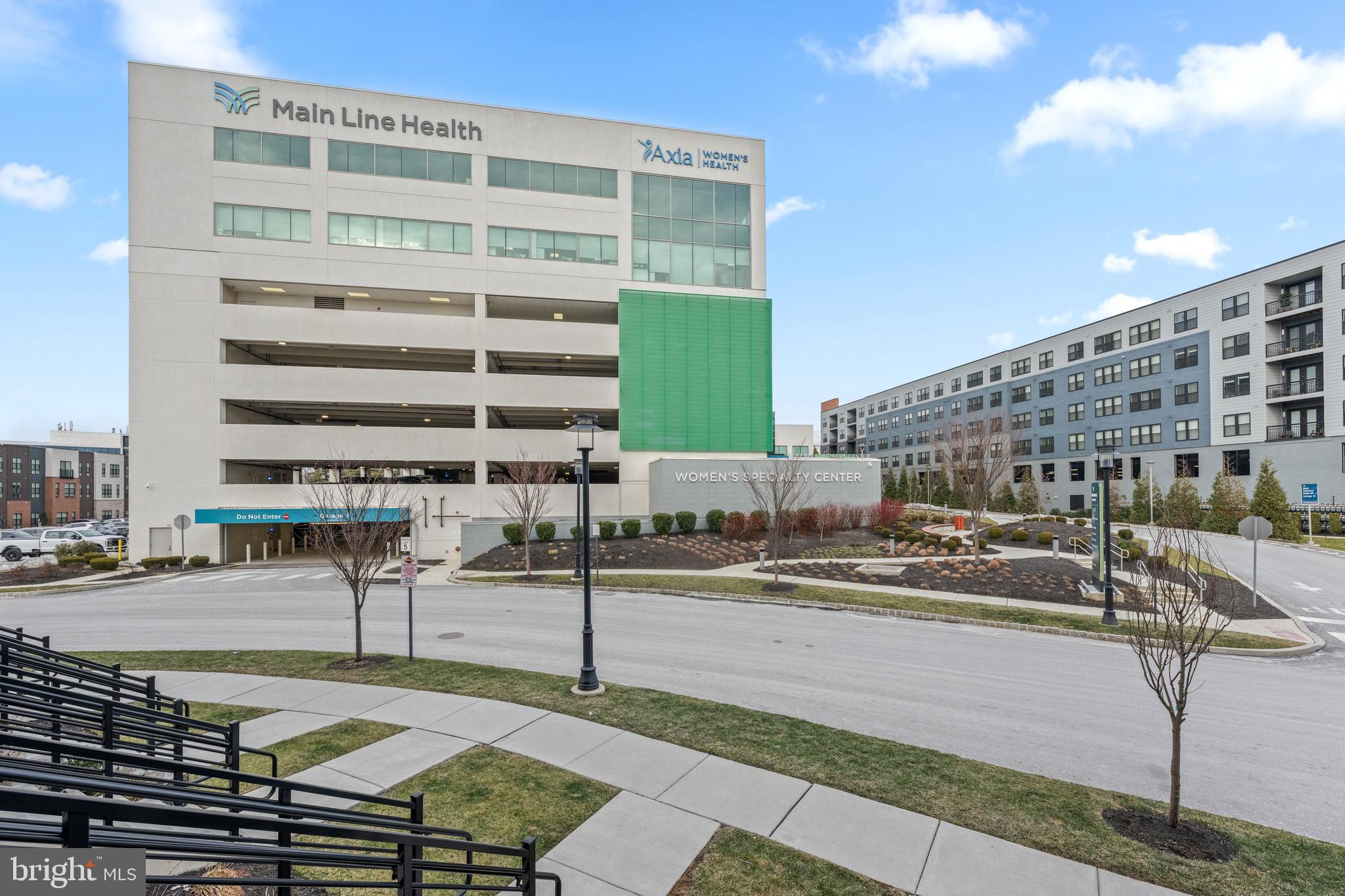 OVERLOOK AT TOWN CENTER - Residential