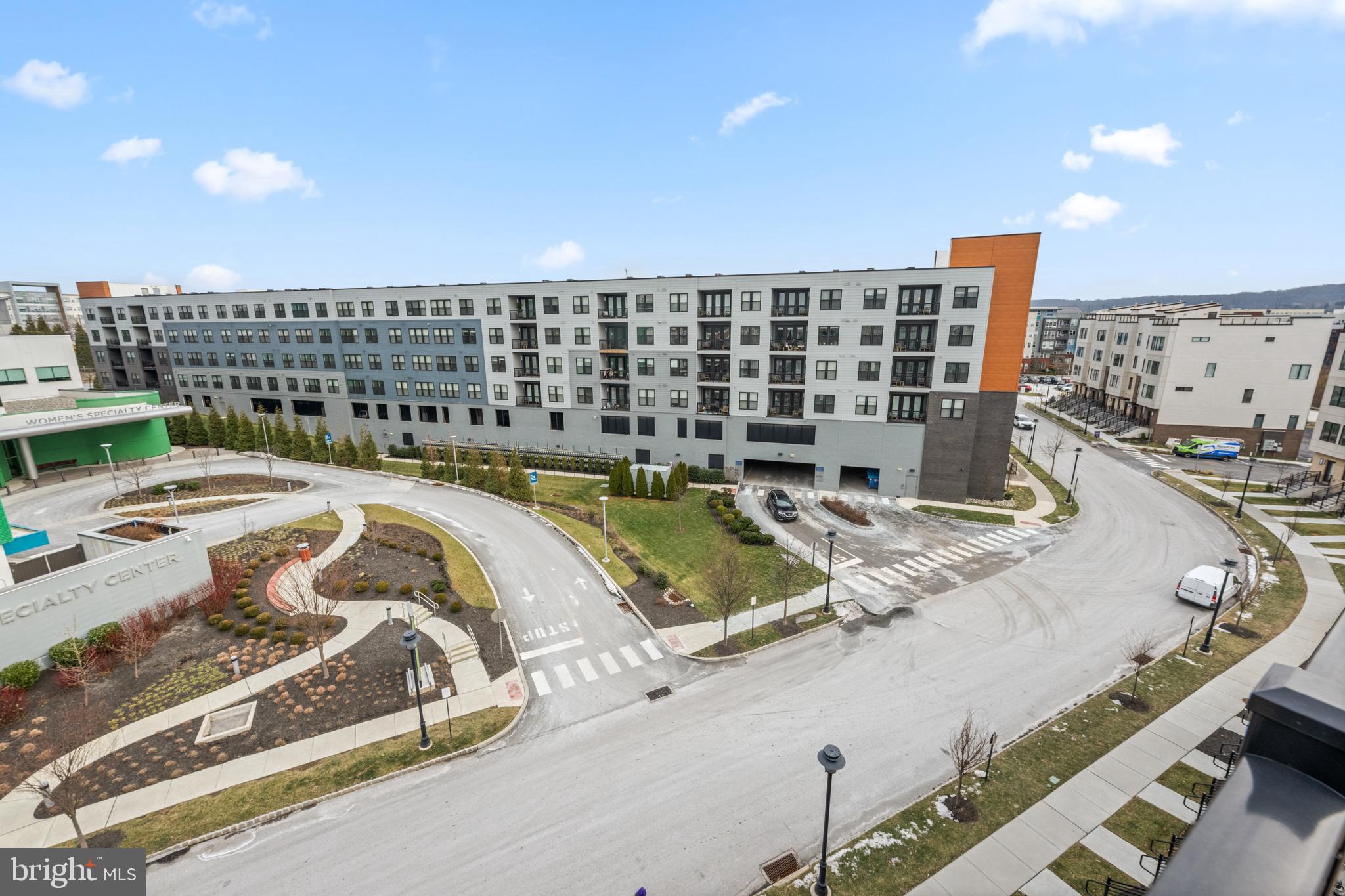 OVERLOOK AT TOWN CENTER - Residential