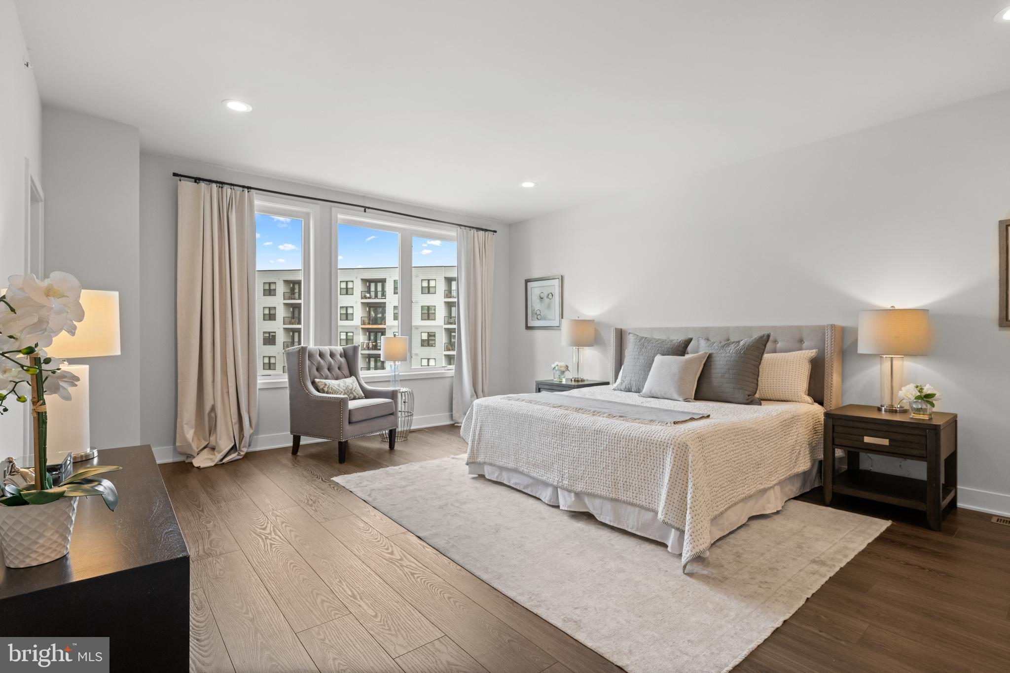 OVERLOOK AT TOWN CENTER - Residential