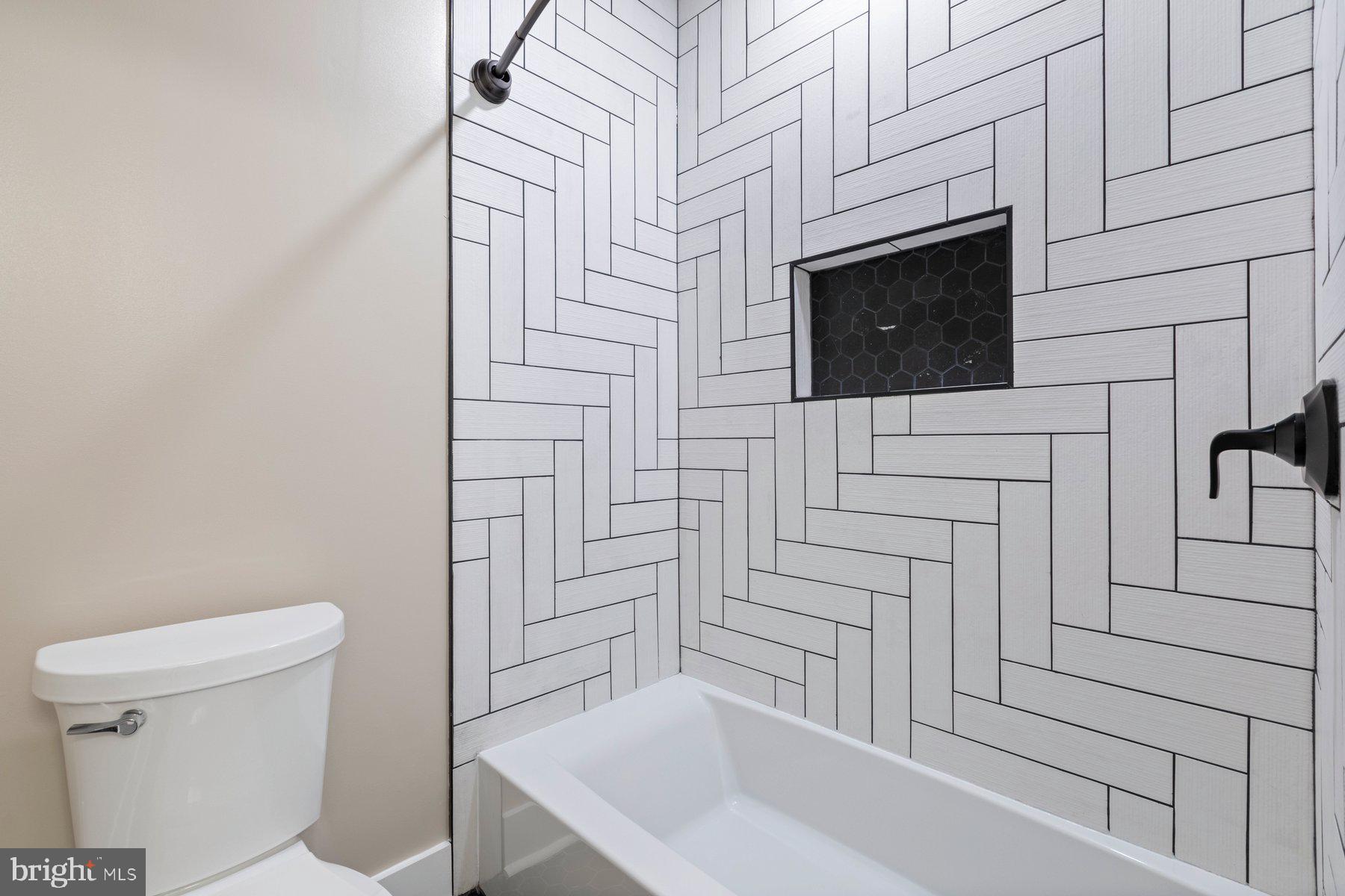 BROOKEVILLE KNOLLS - Residential