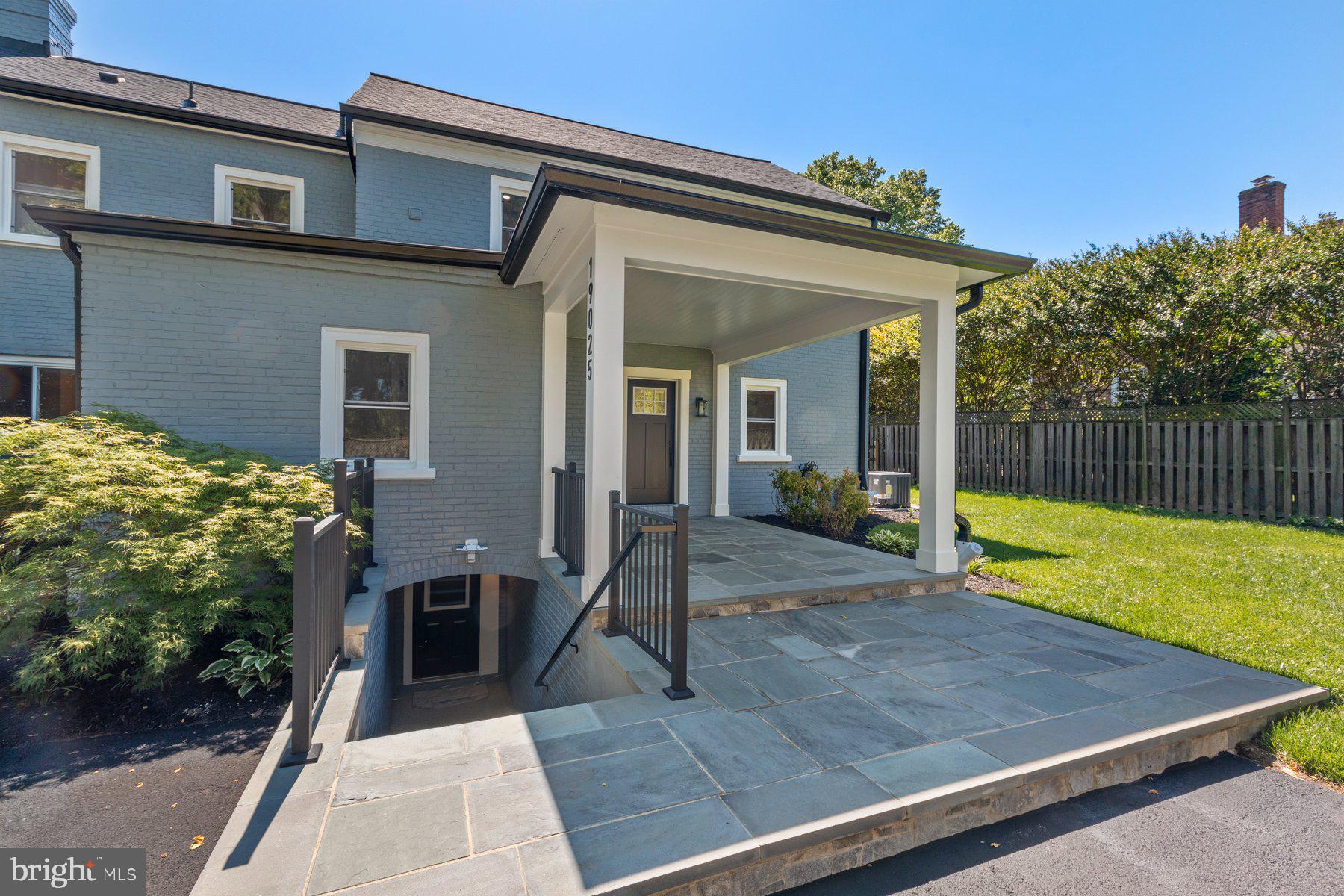 BROOKEVILLE KNOLLS - Residential