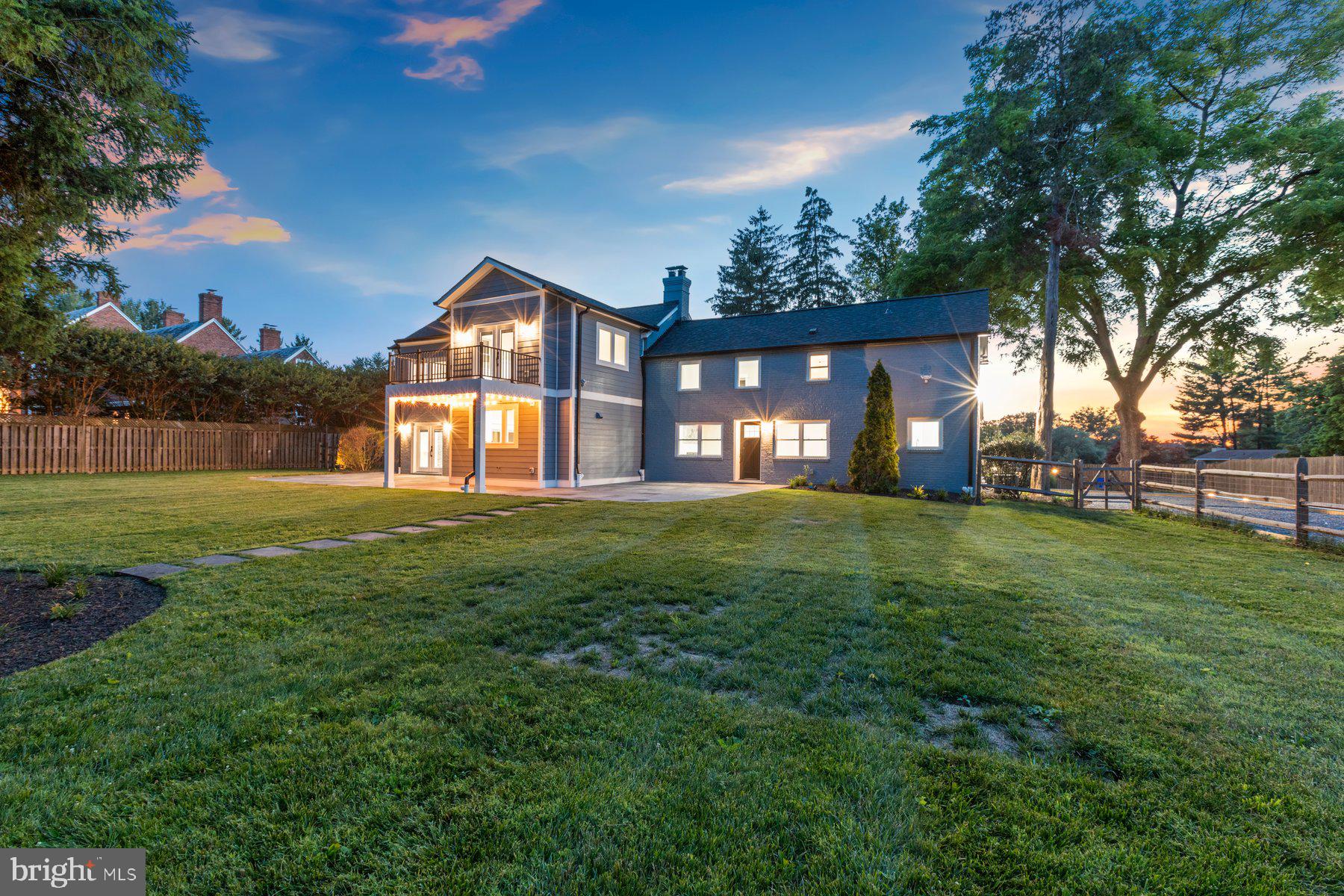 BROOKEVILLE KNOLLS - Residential