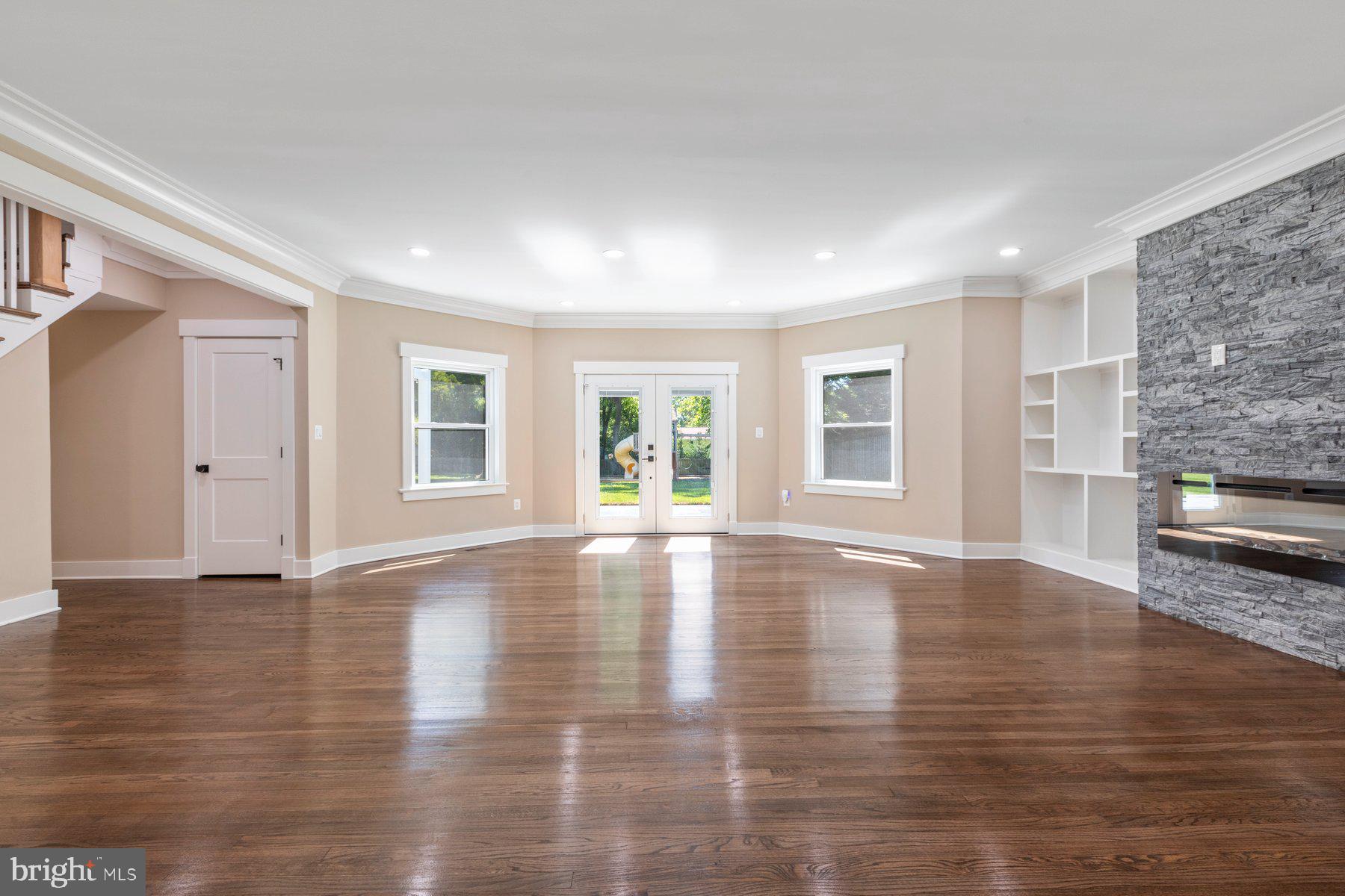 BROOKEVILLE KNOLLS - Residential