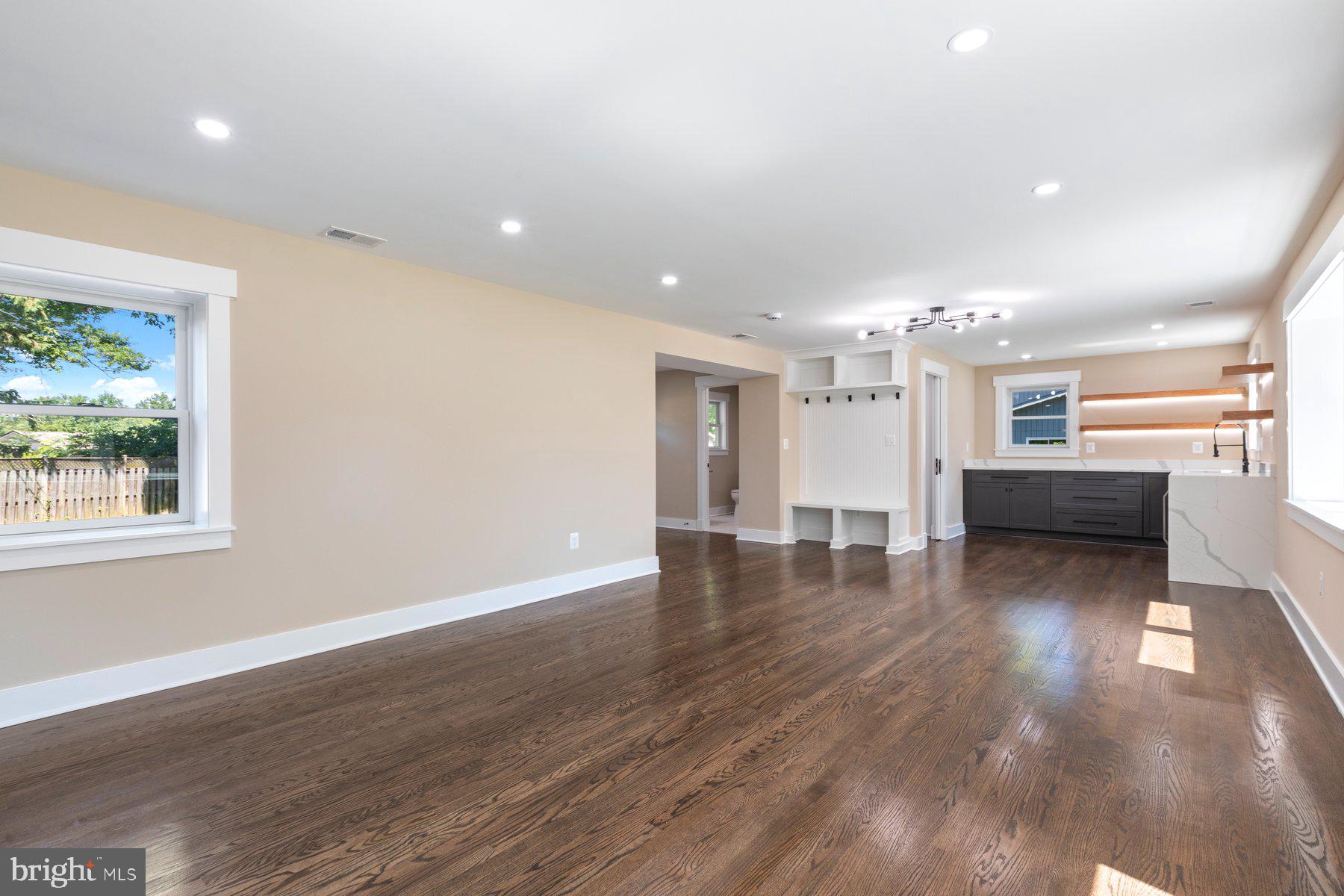 BROOKEVILLE KNOLLS - Residential