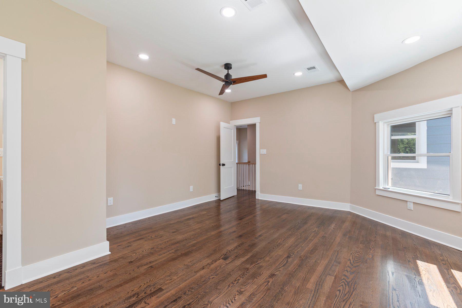 BROOKEVILLE KNOLLS - Residential