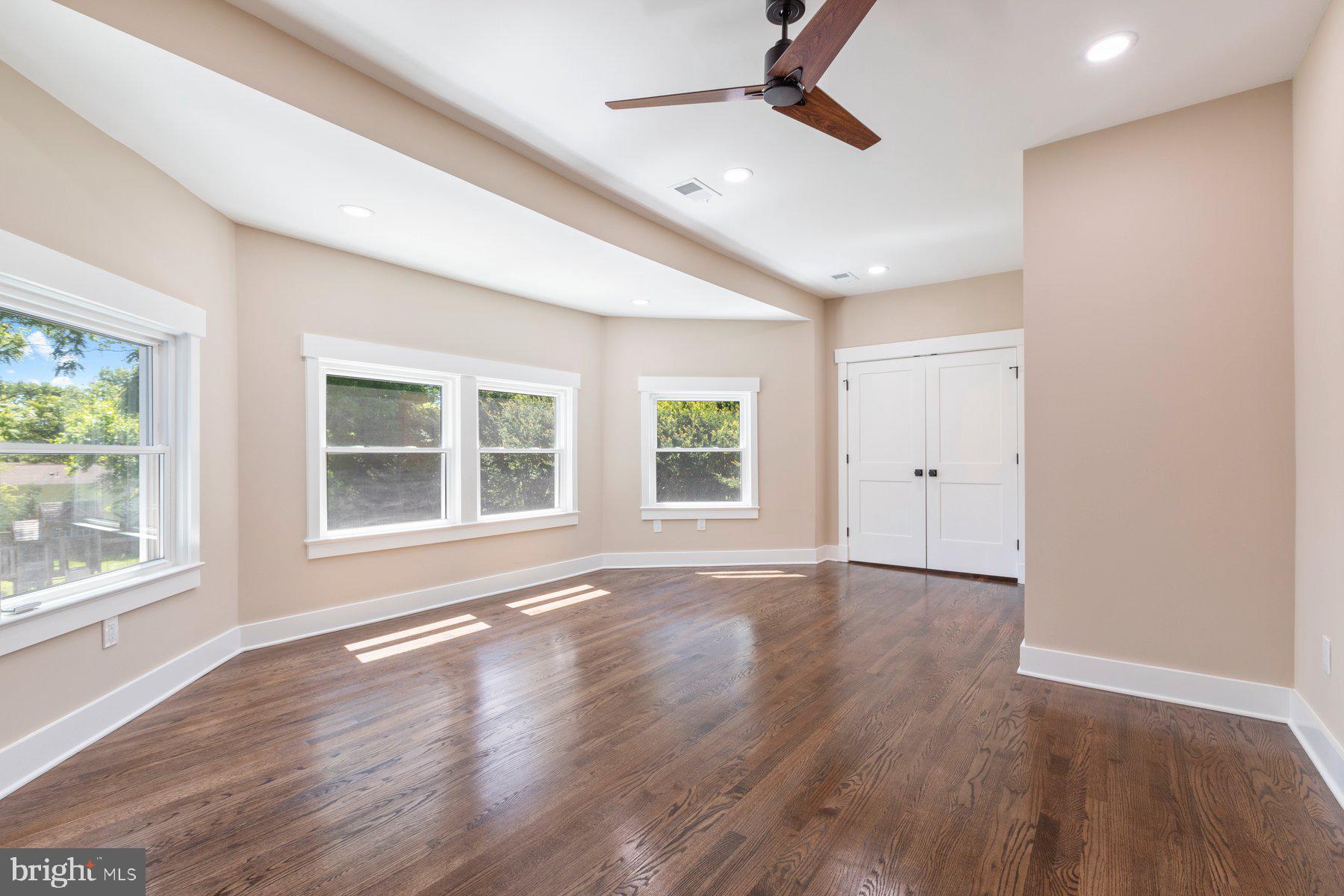 BROOKEVILLE KNOLLS - Residential