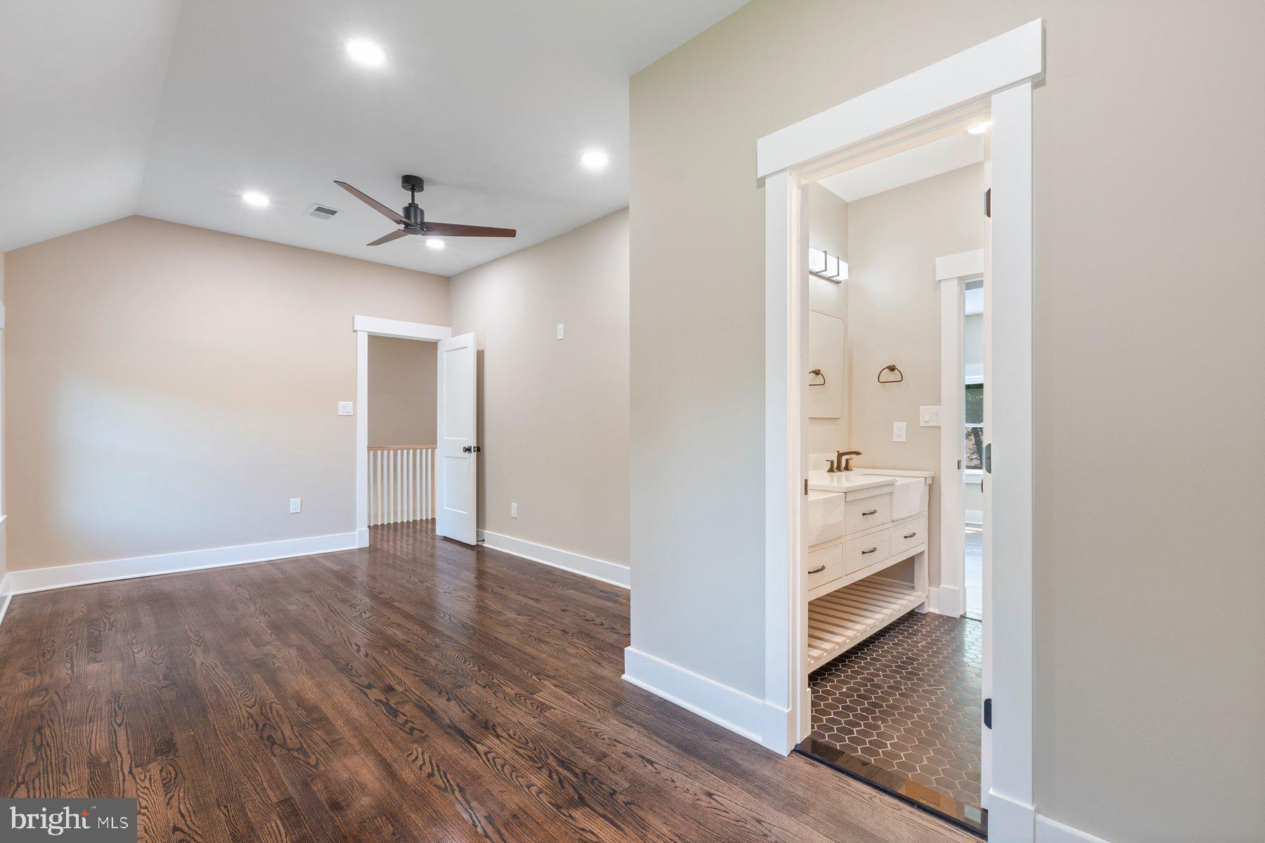 BROOKEVILLE KNOLLS - Residential