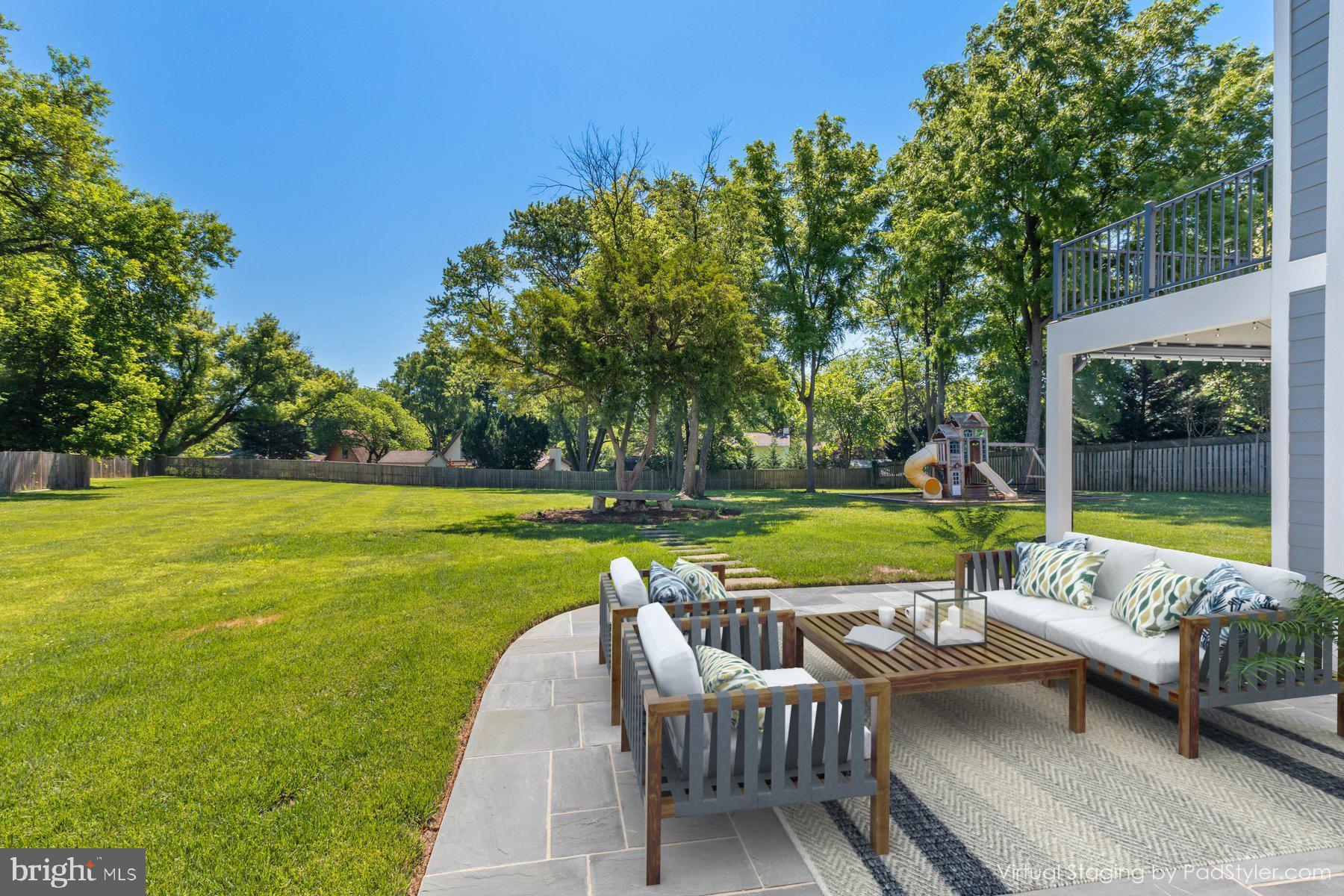 BROOKEVILLE KNOLLS - Residential