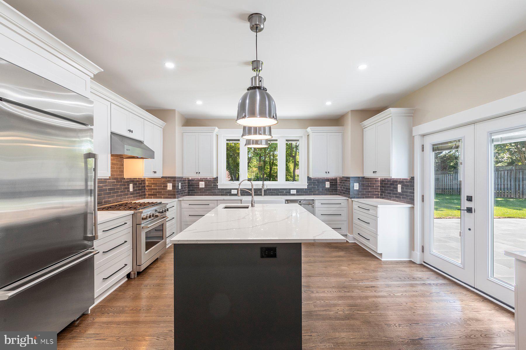 BROOKEVILLE KNOLLS - Residential