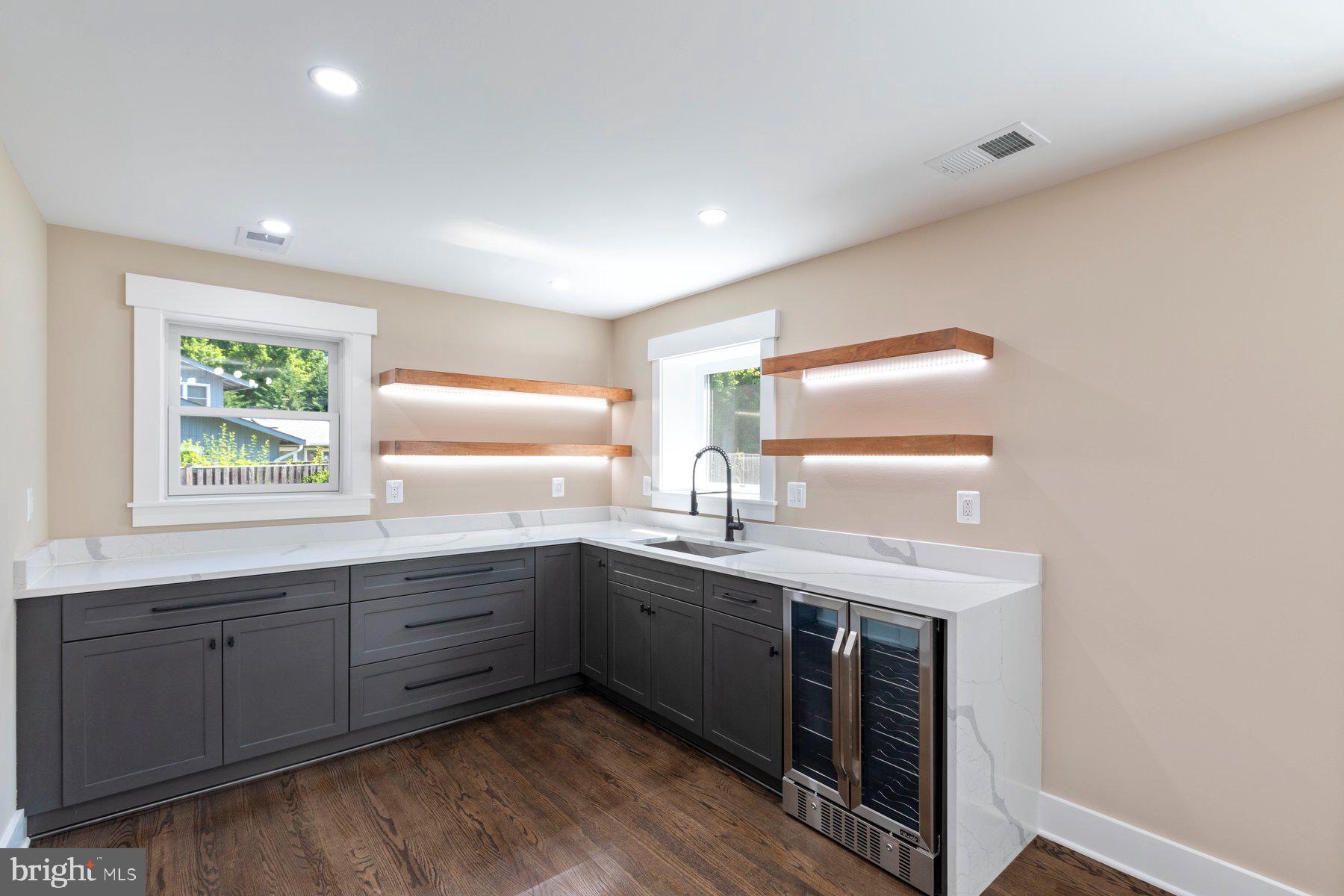 BROOKEVILLE KNOLLS - Residential