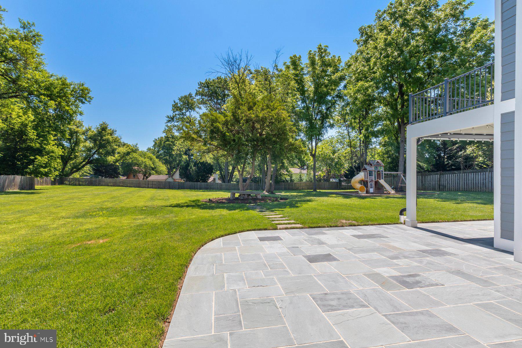 BROOKEVILLE KNOLLS - Residential