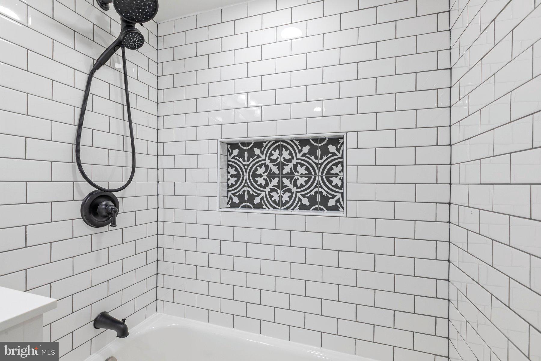 BROOKEVILLE KNOLLS - Residential