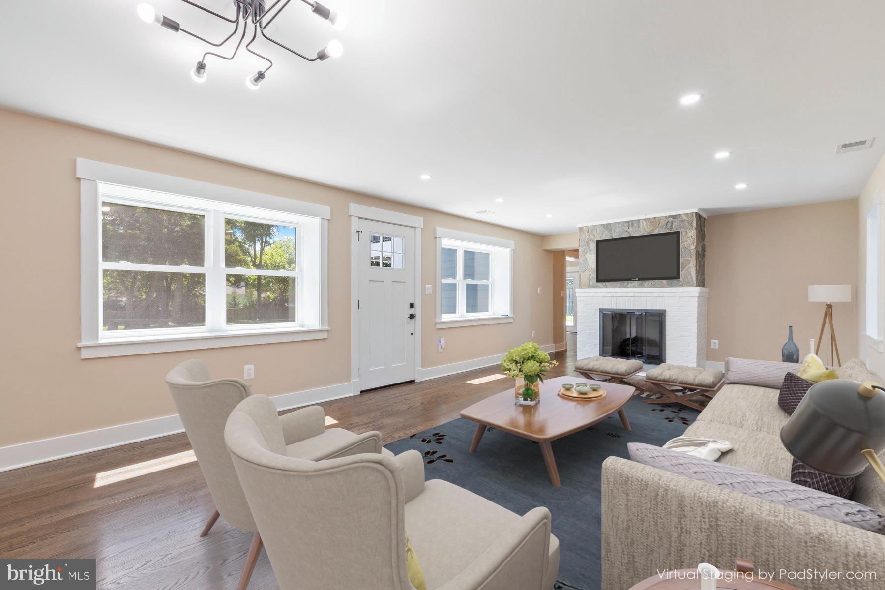 BROOKEVILLE KNOLLS - Residential