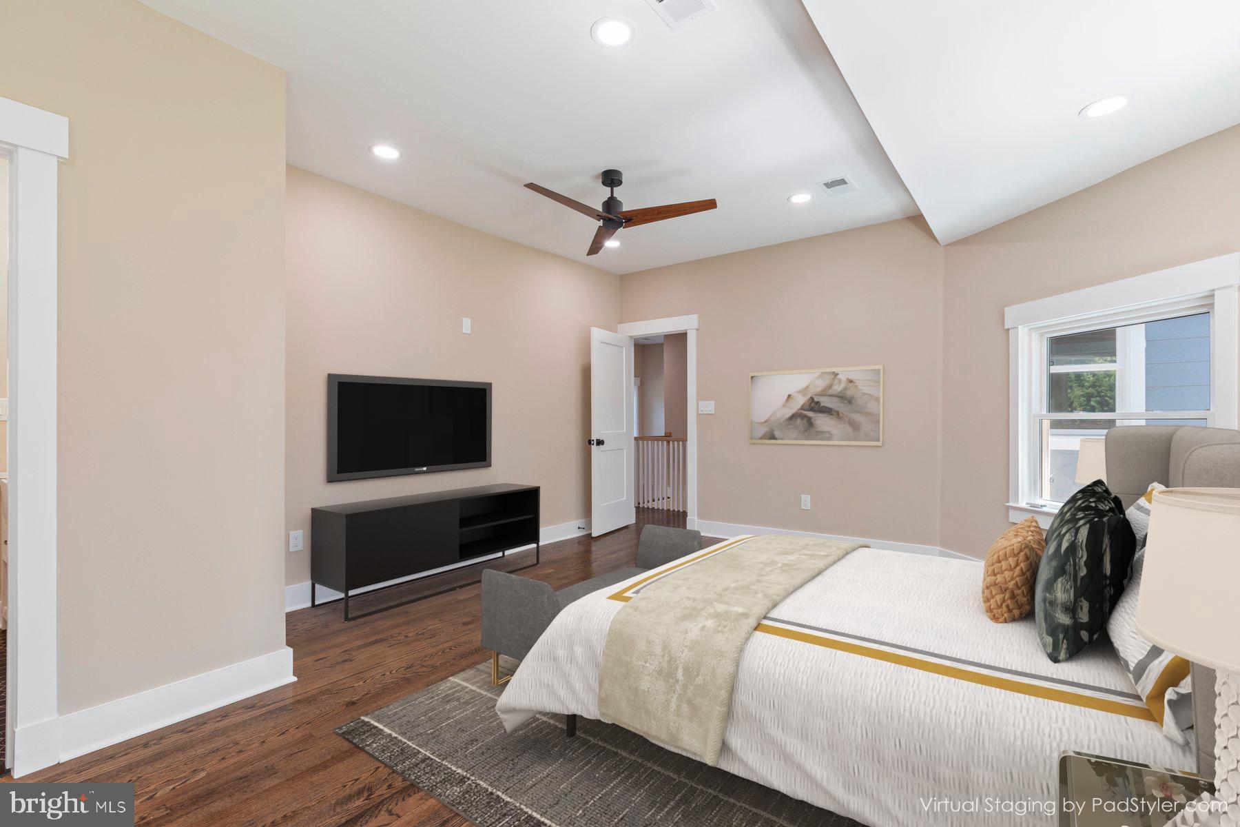 BROOKEVILLE KNOLLS - Residential