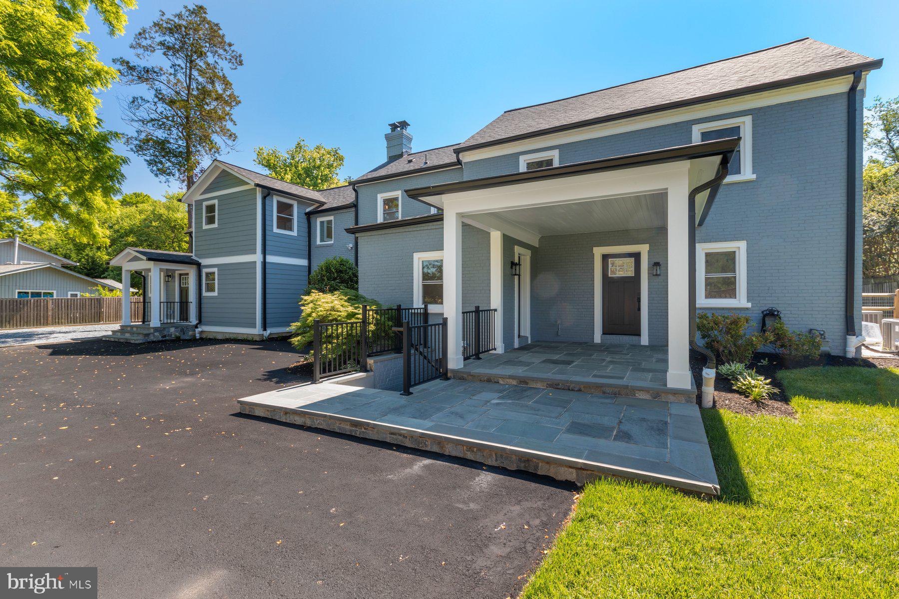 BROOKEVILLE KNOLLS - Residential