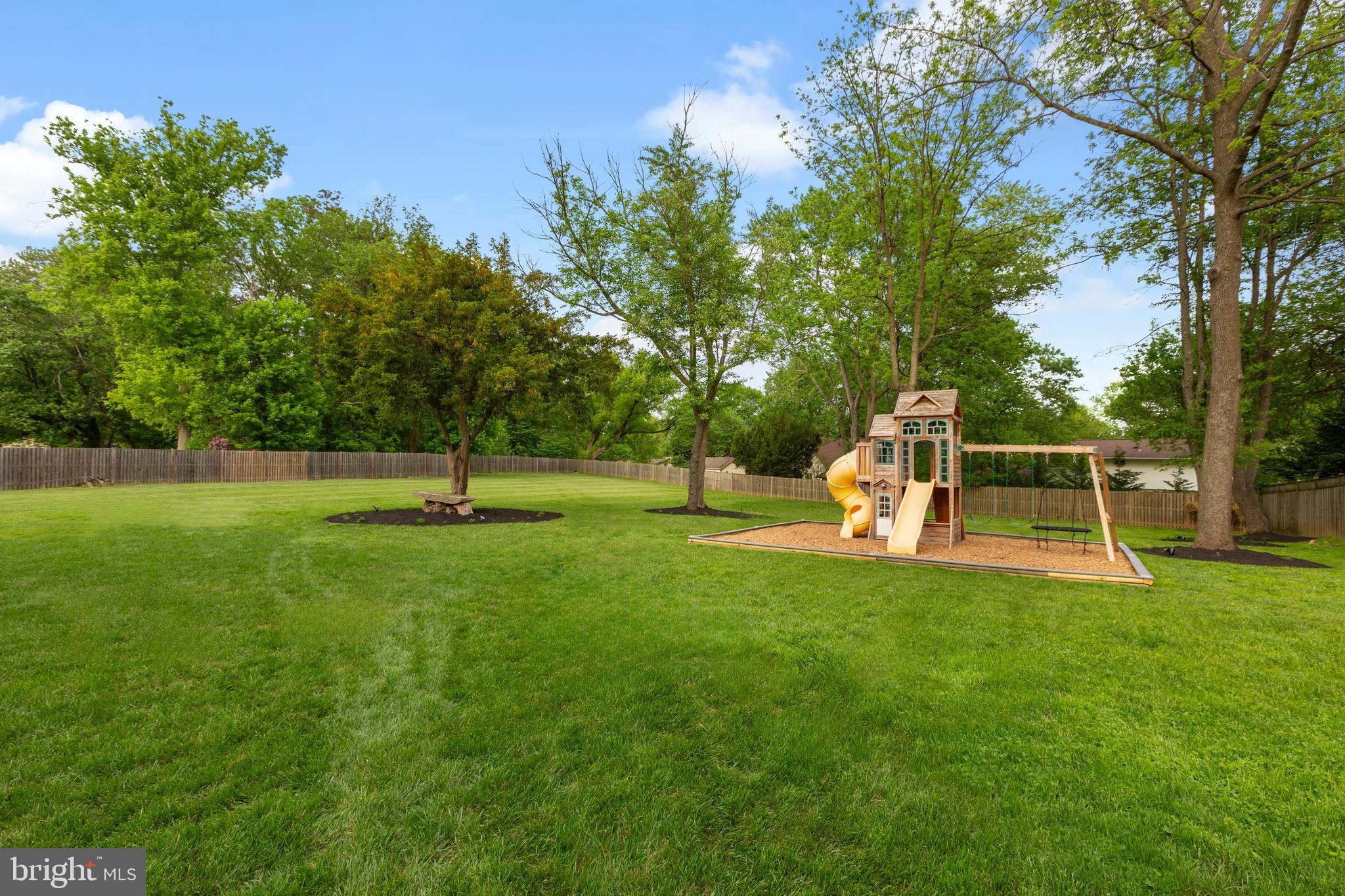 BROOKEVILLE KNOLLS - Residential