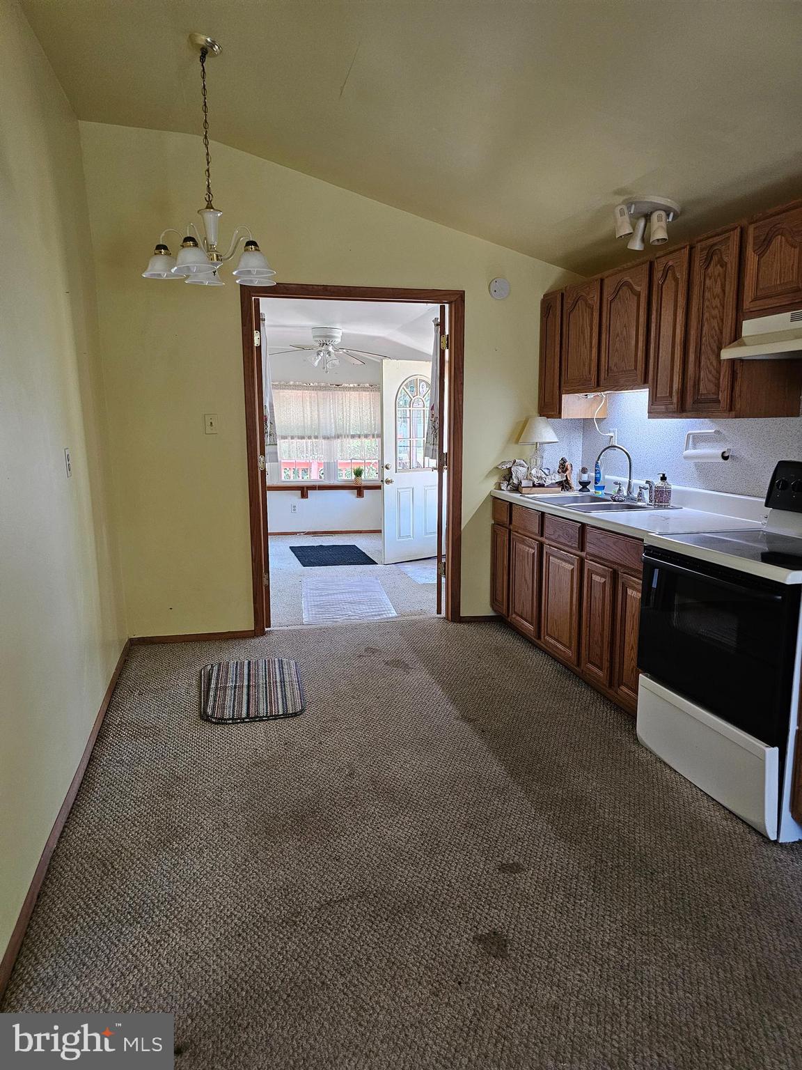 284 FLOODGATE ROAD