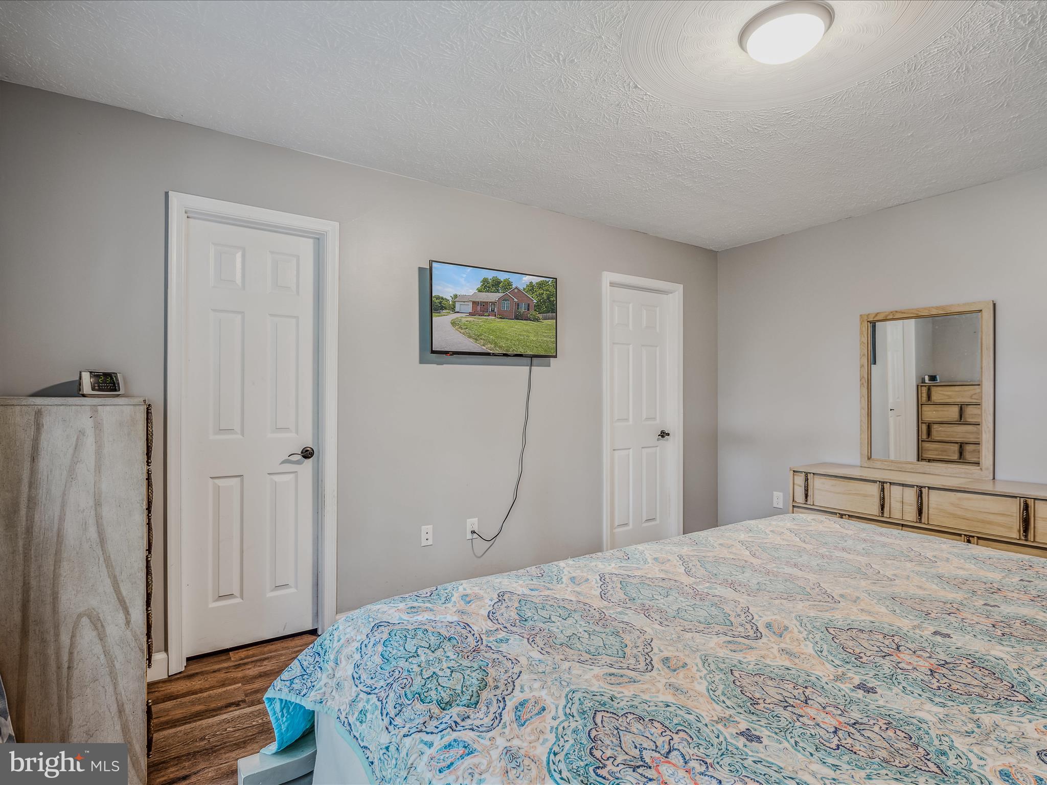 BRIAR RUN - Residential