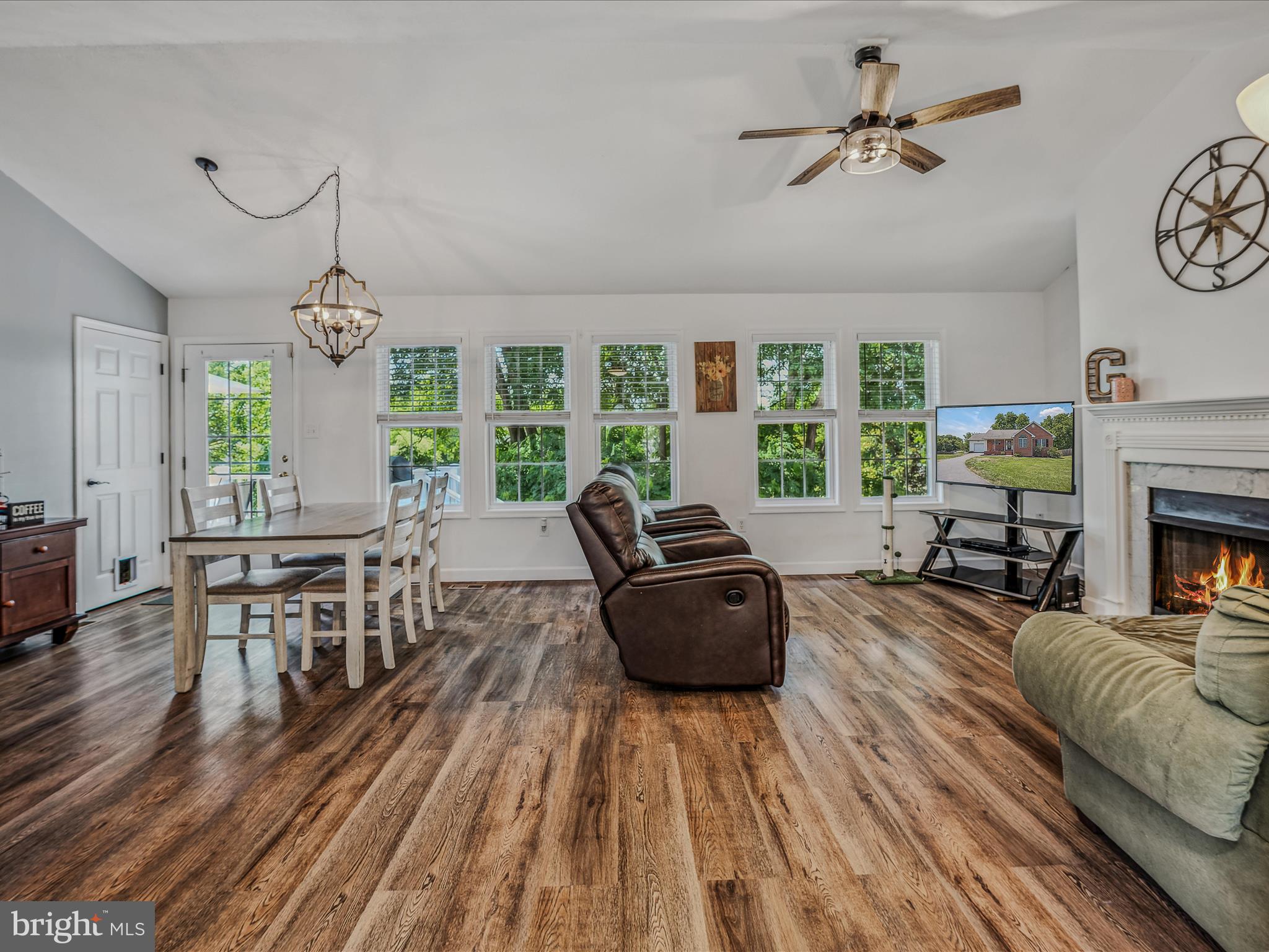 BRIAR RUN - Residential