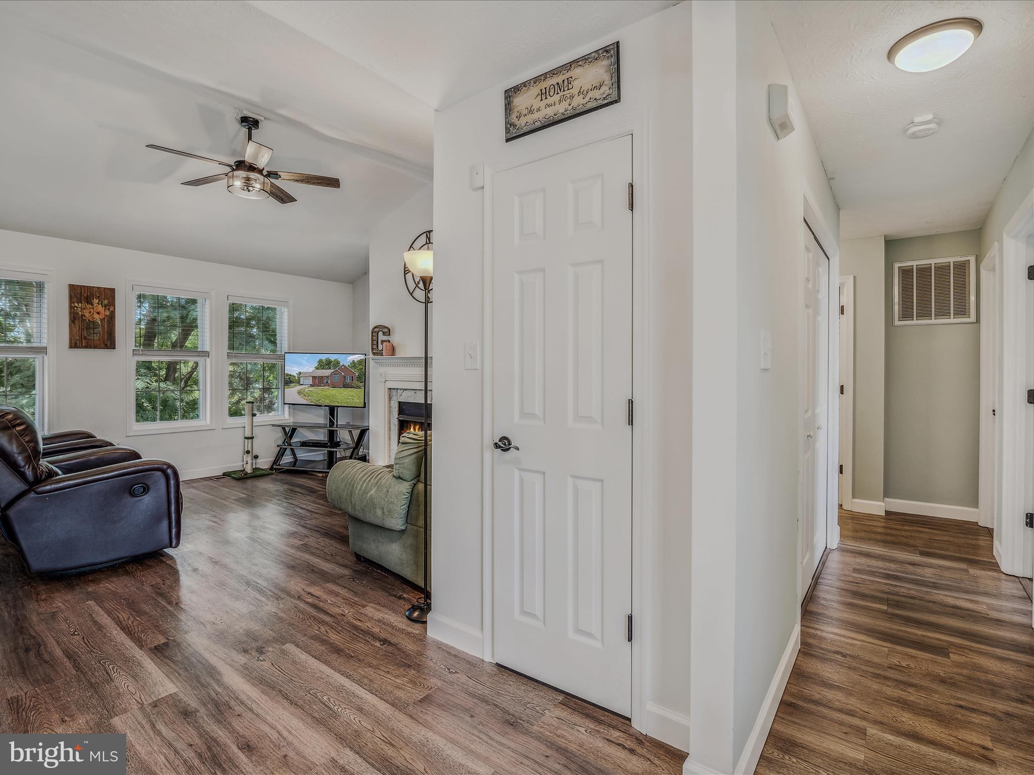 BRIAR RUN - Residential