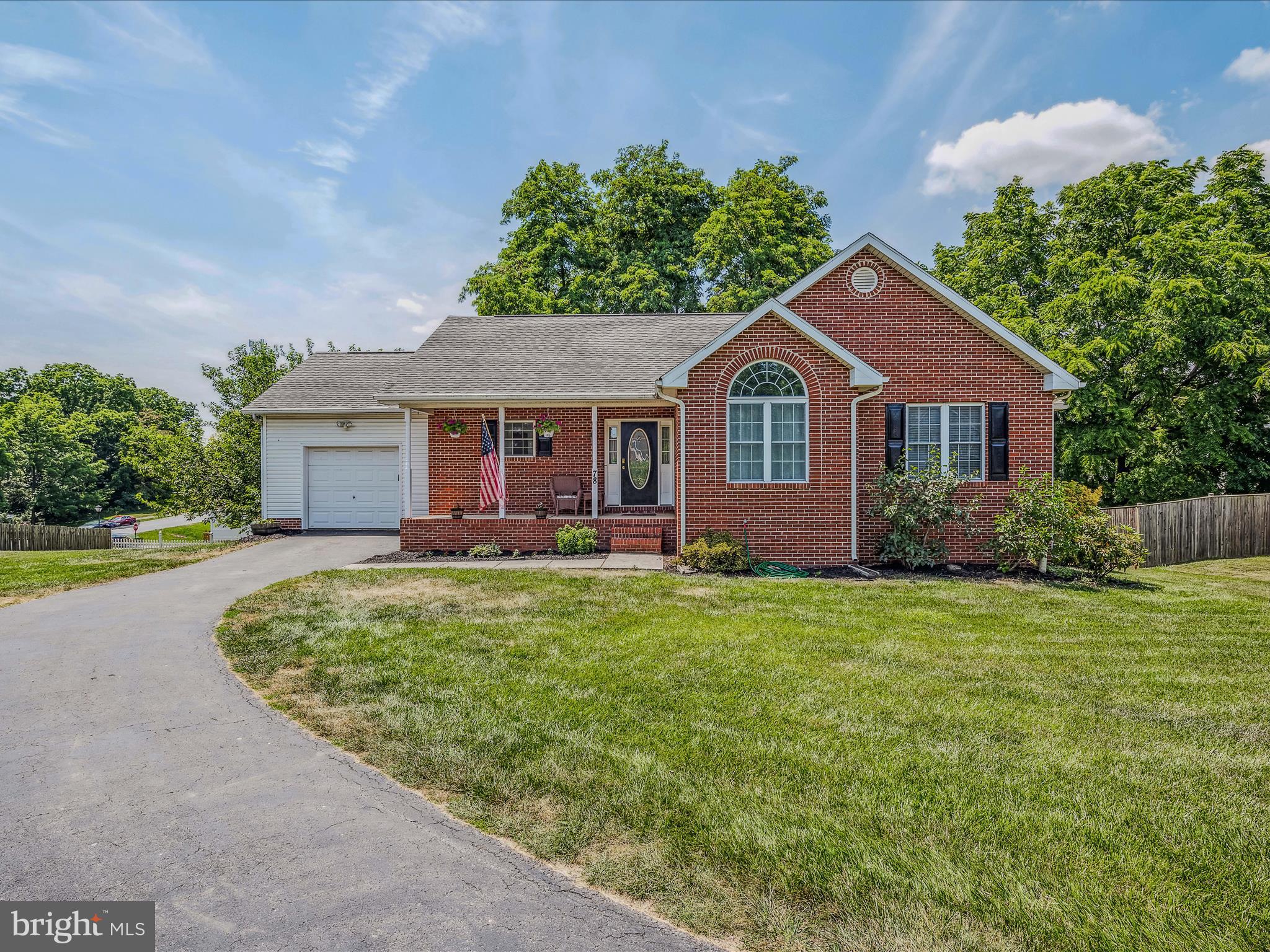 BRIAR RUN - Residential