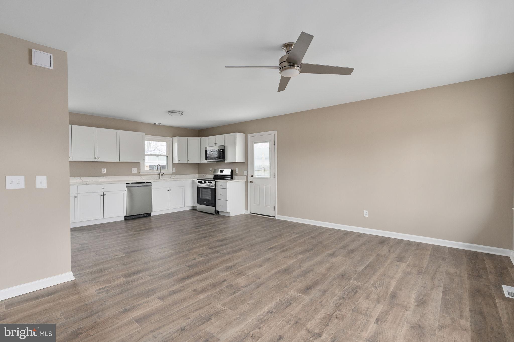 GRAFTON VILLAGE - Residential