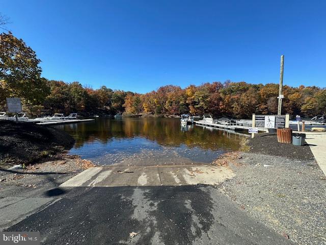 LAKE HOLIDAY ESTATES - Land