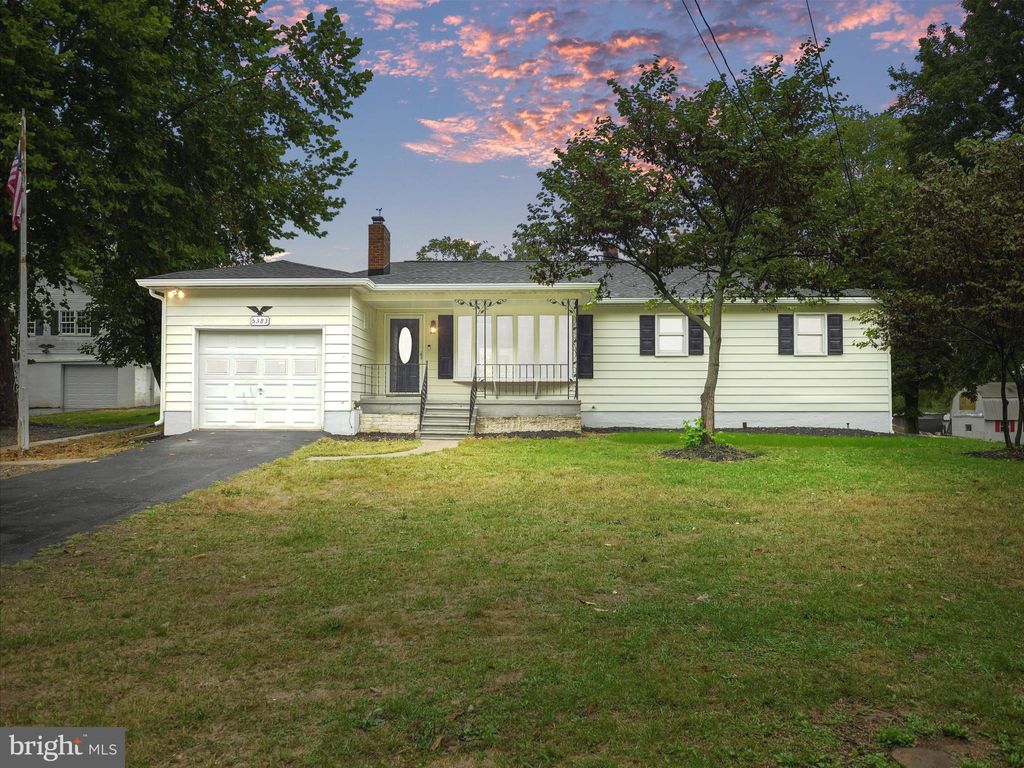 Photo of 5383 Shepherdstown Road, MARTINSBURG, WV 25404 (MLS # WVBE2044344)