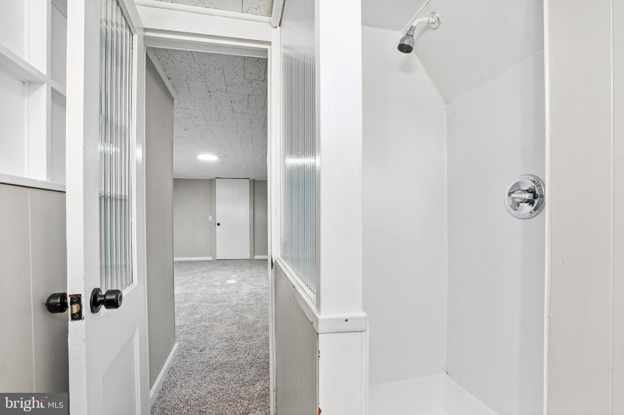 GLASSMANOR - Residential