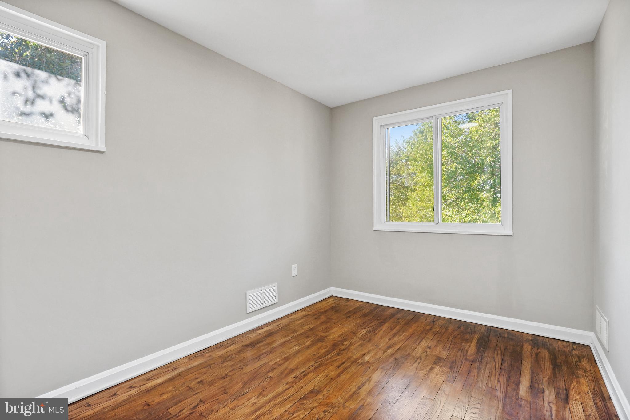 GLASSMANOR - Residential