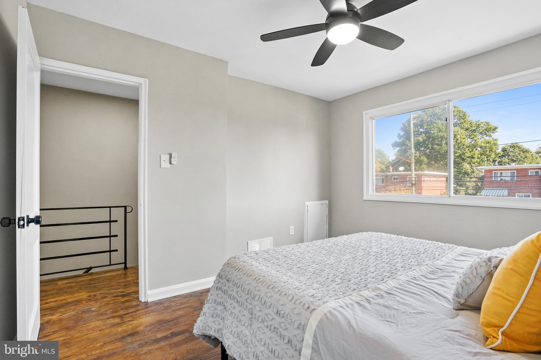 GLASSMANOR - Residential