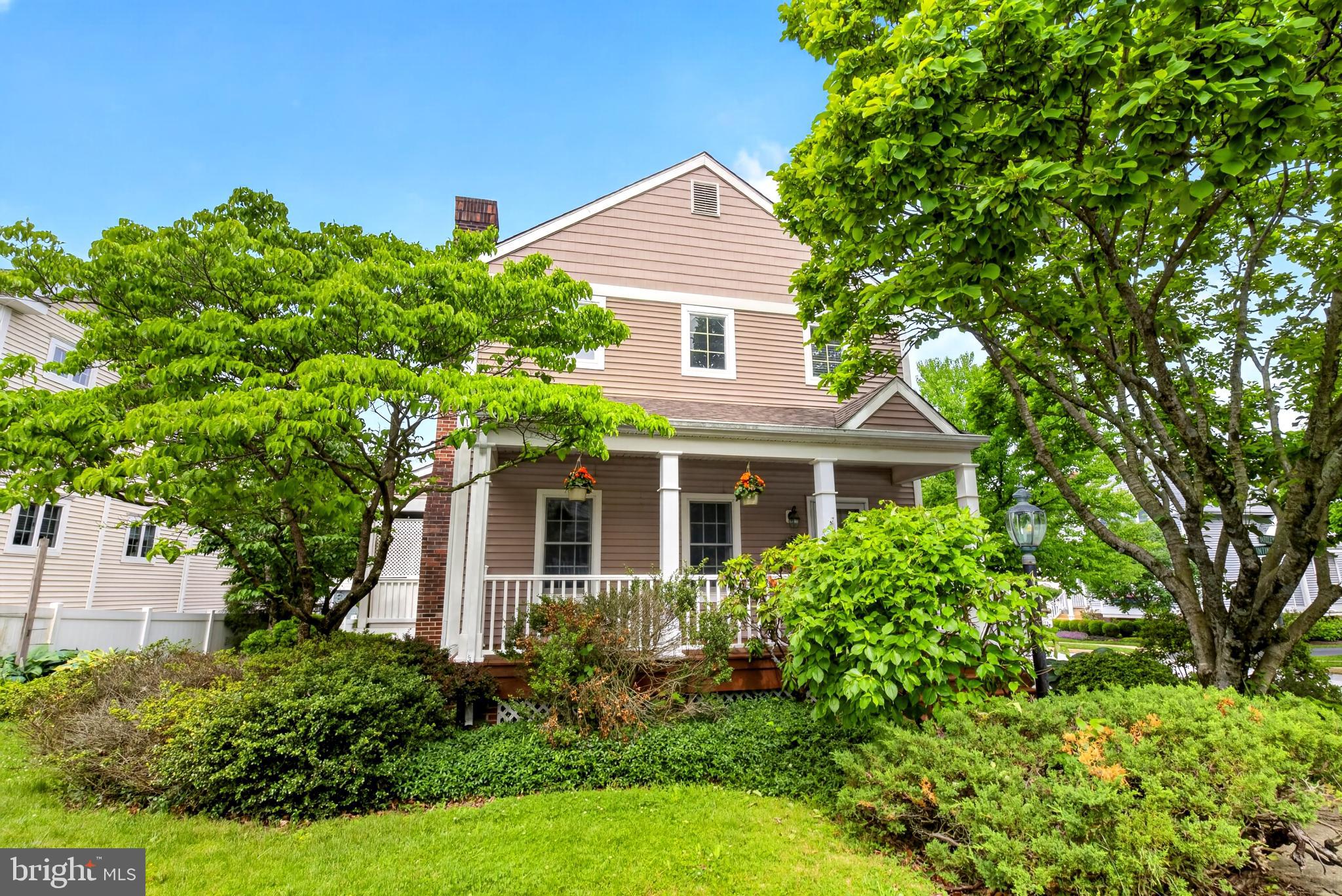 615 YARDLEY LANE