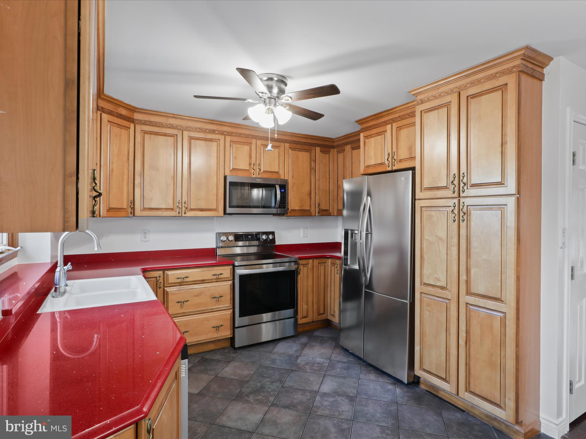 PARADISE / LANDS BAY - Residential