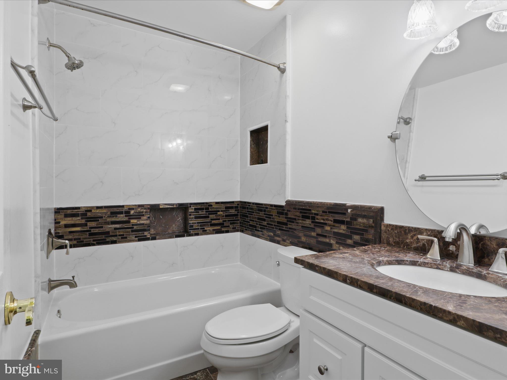 PARADISE / LANDS BAY - Residential