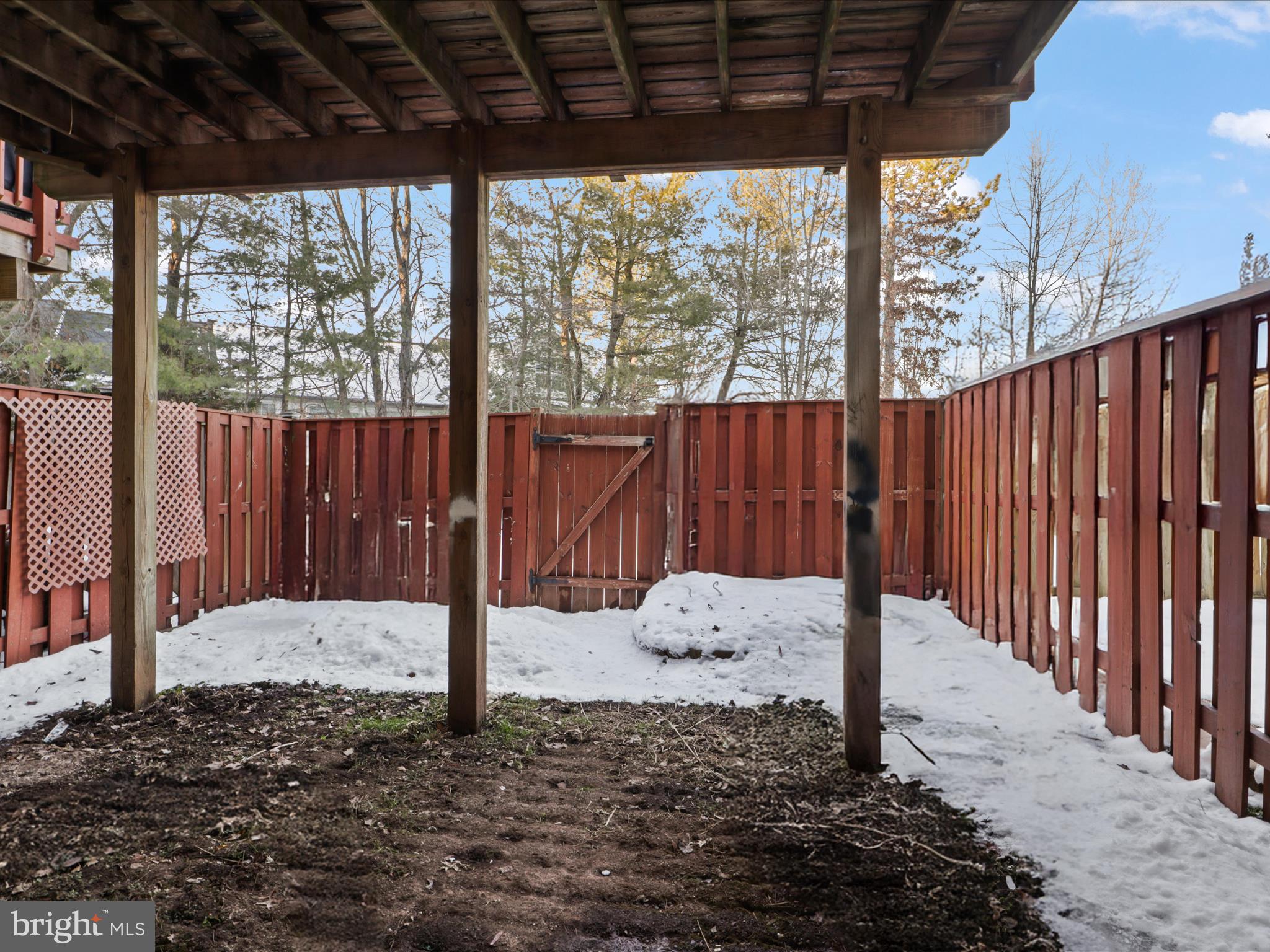 PARADISE / LANDS BAY - Residential