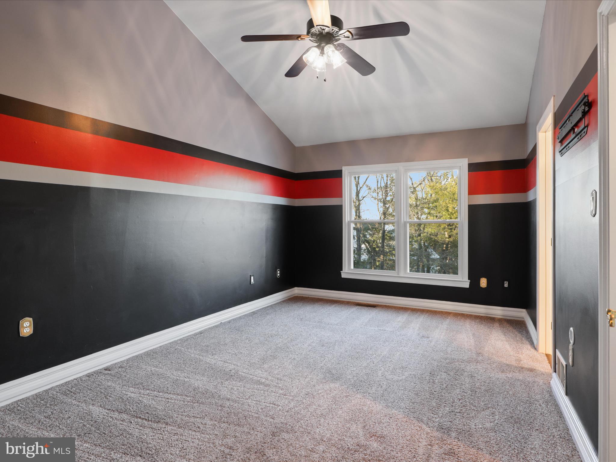 PARADISE / LANDS BAY - Residential