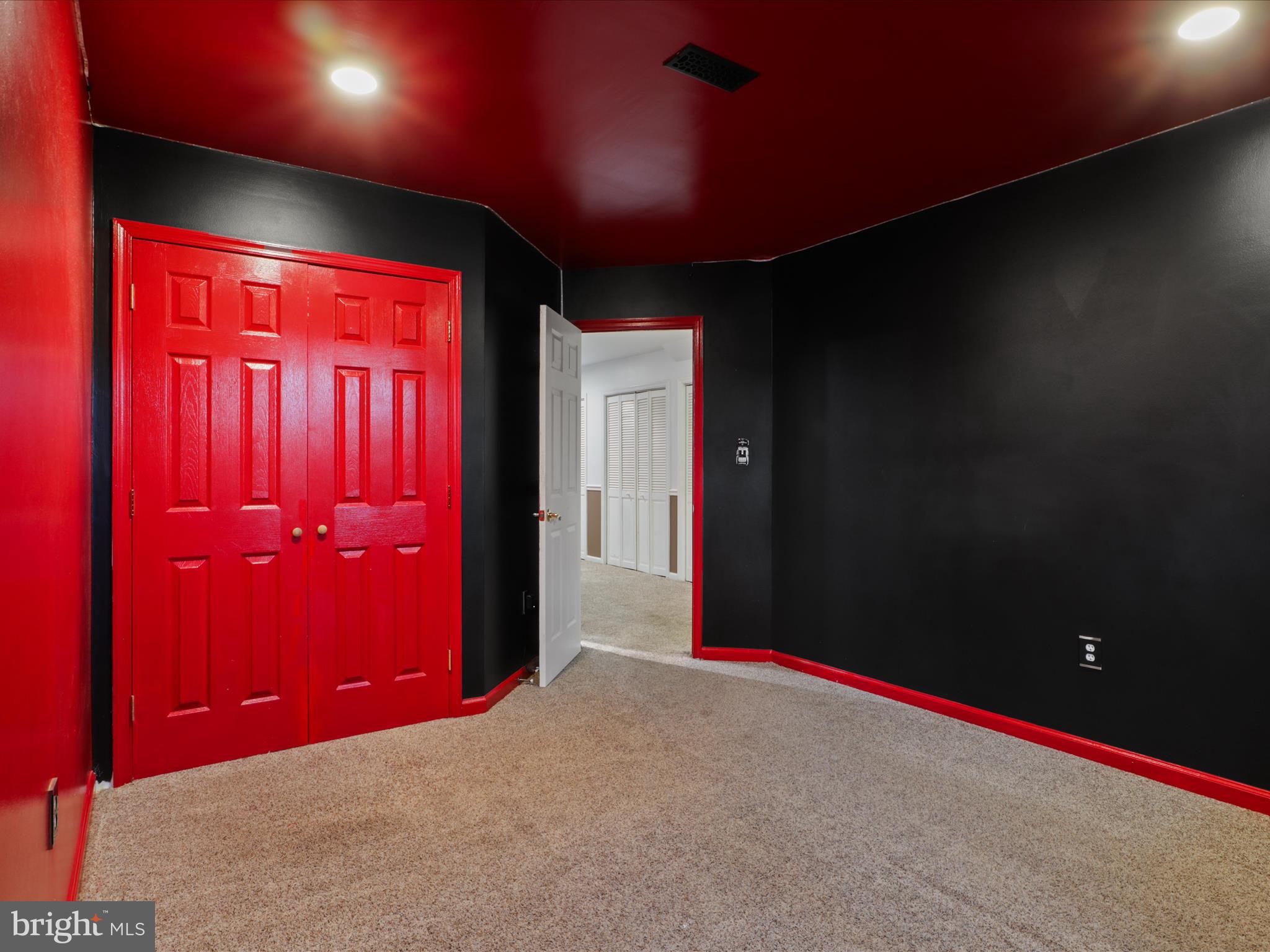 PARADISE / LANDS BAY - Residential