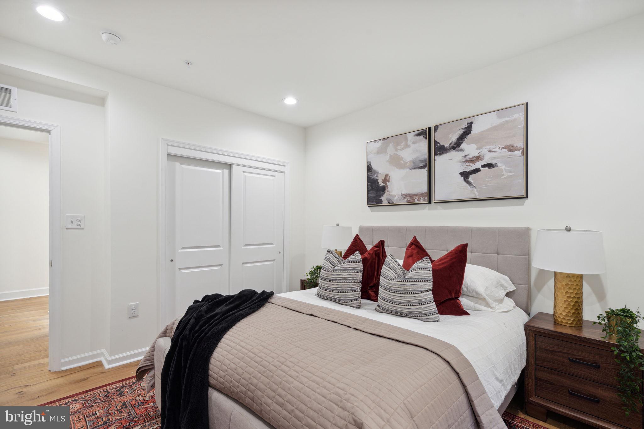 SOUTH KENSINGTON - Residential Lease