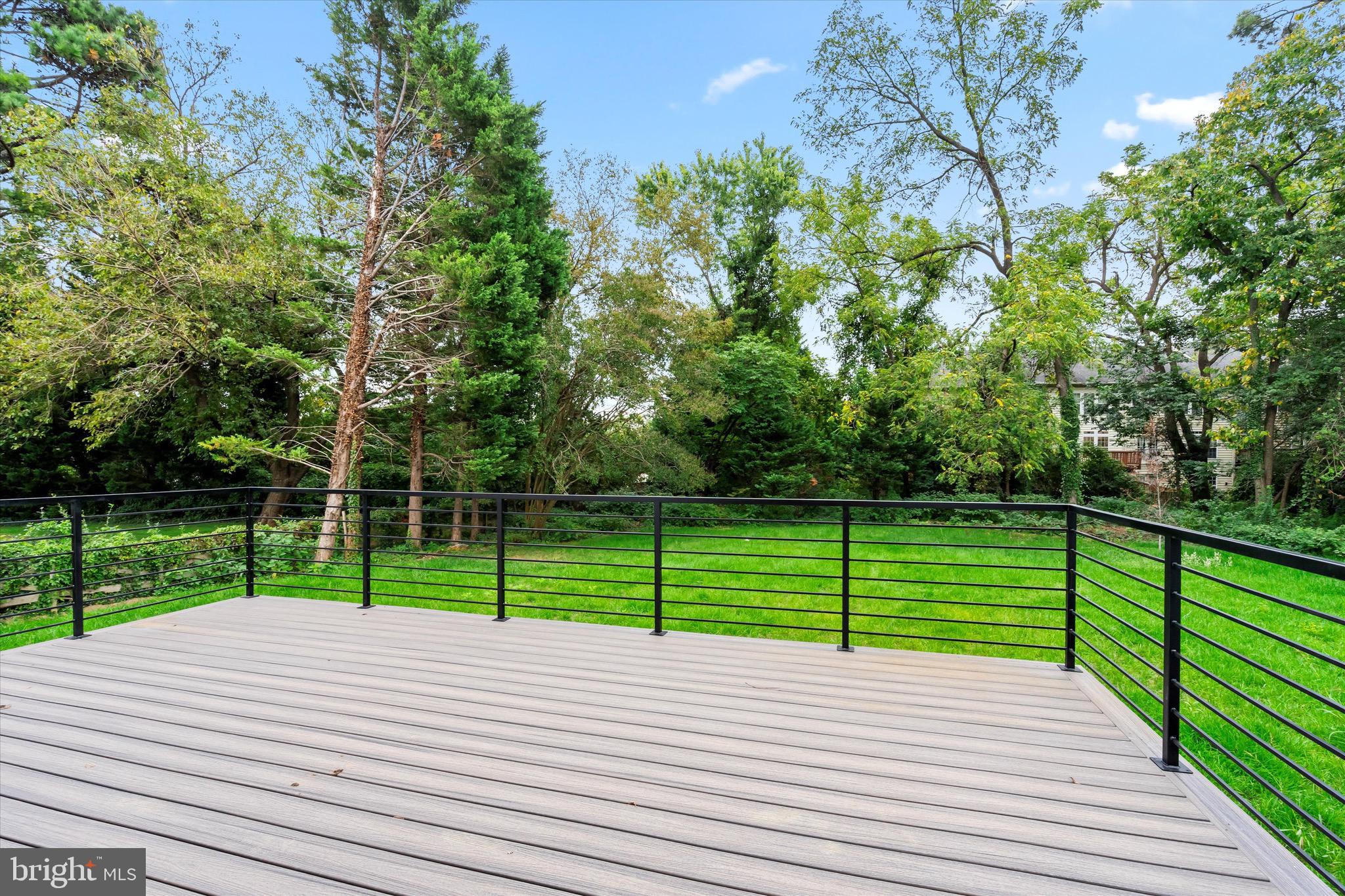 ELCINO MANOR - Residential