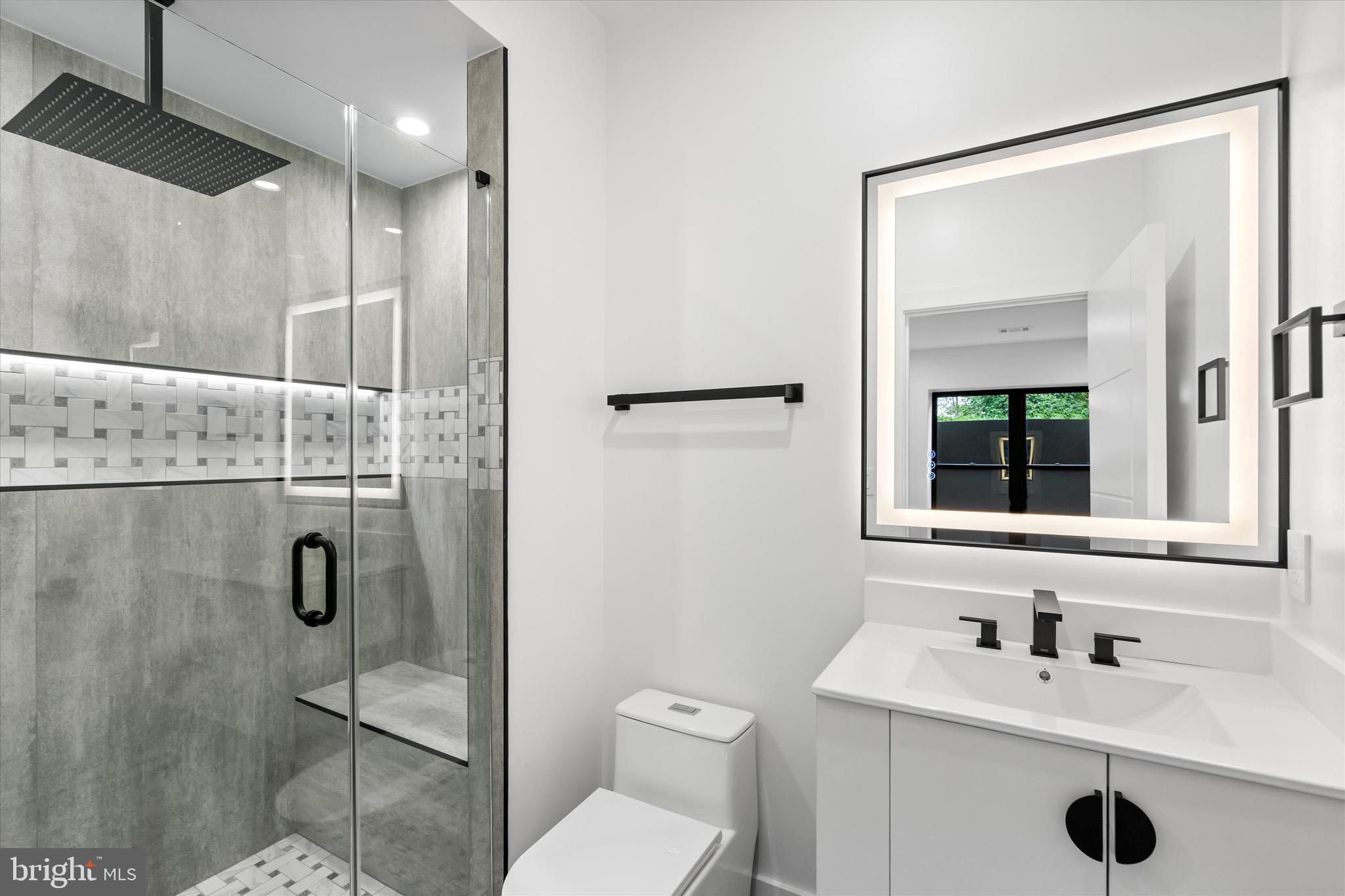 ELCINO MANOR - Residential