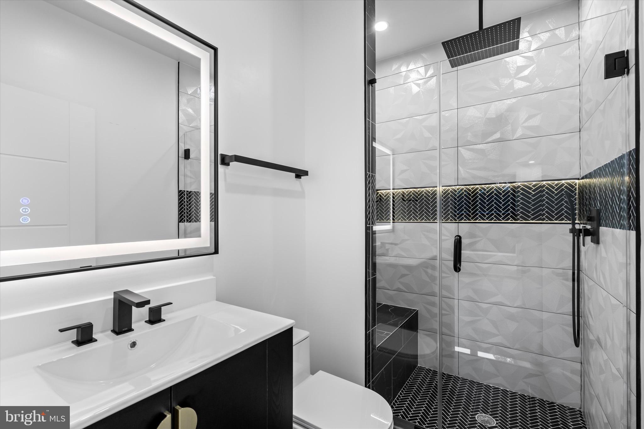 ELCINO MANOR - Residential