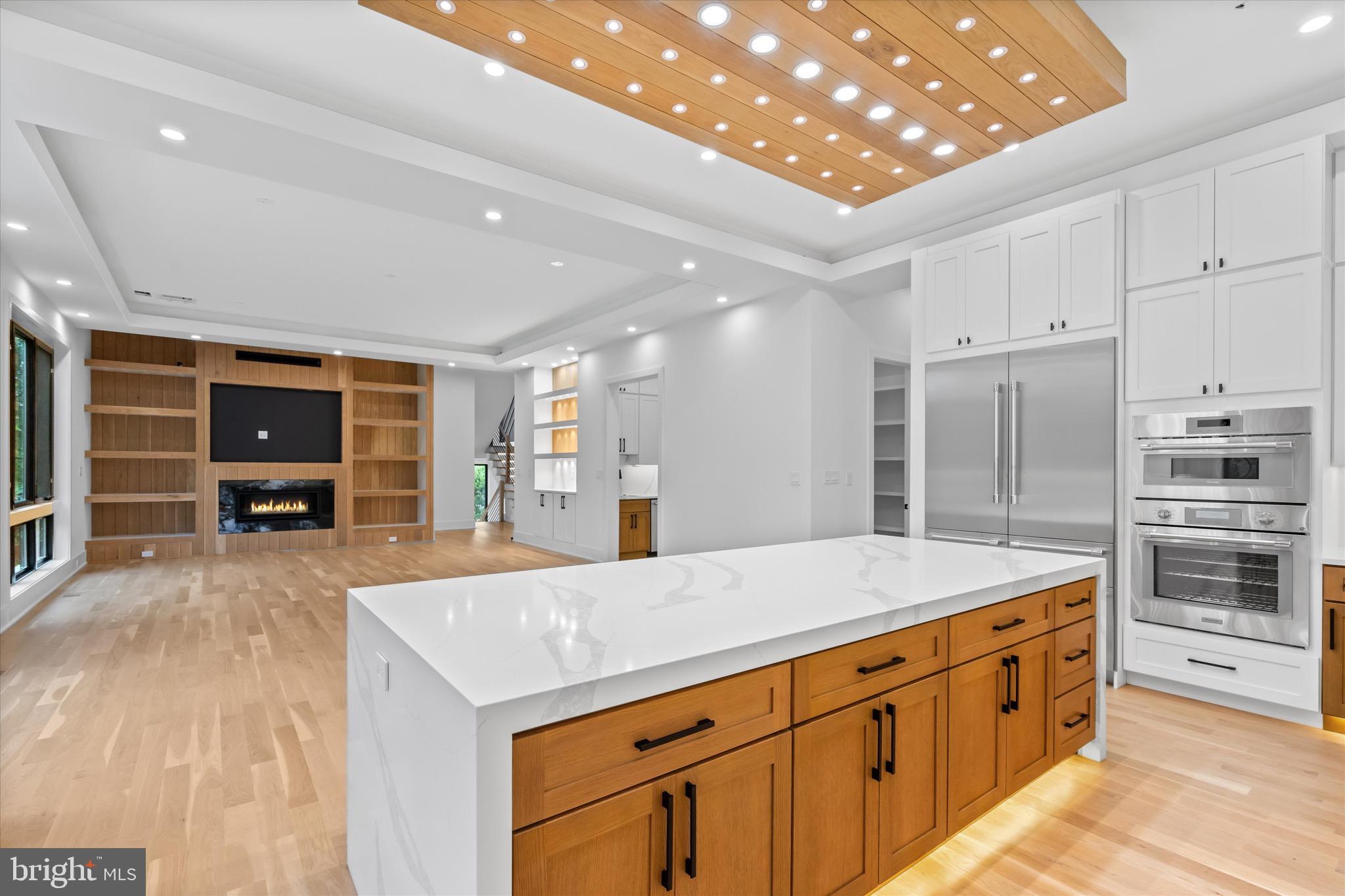 ELCINO MANOR - Residential