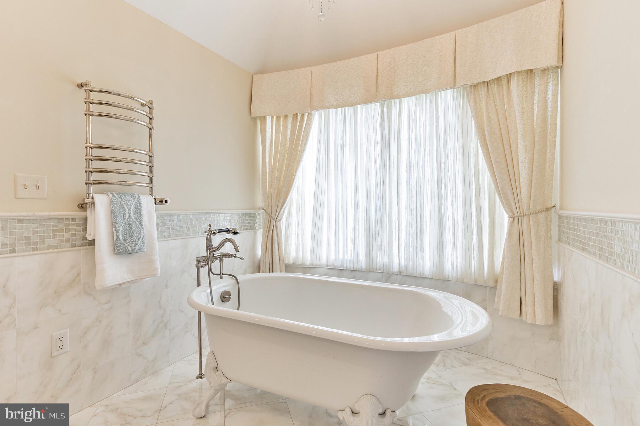 SPRING MEADOW FARM - Residential