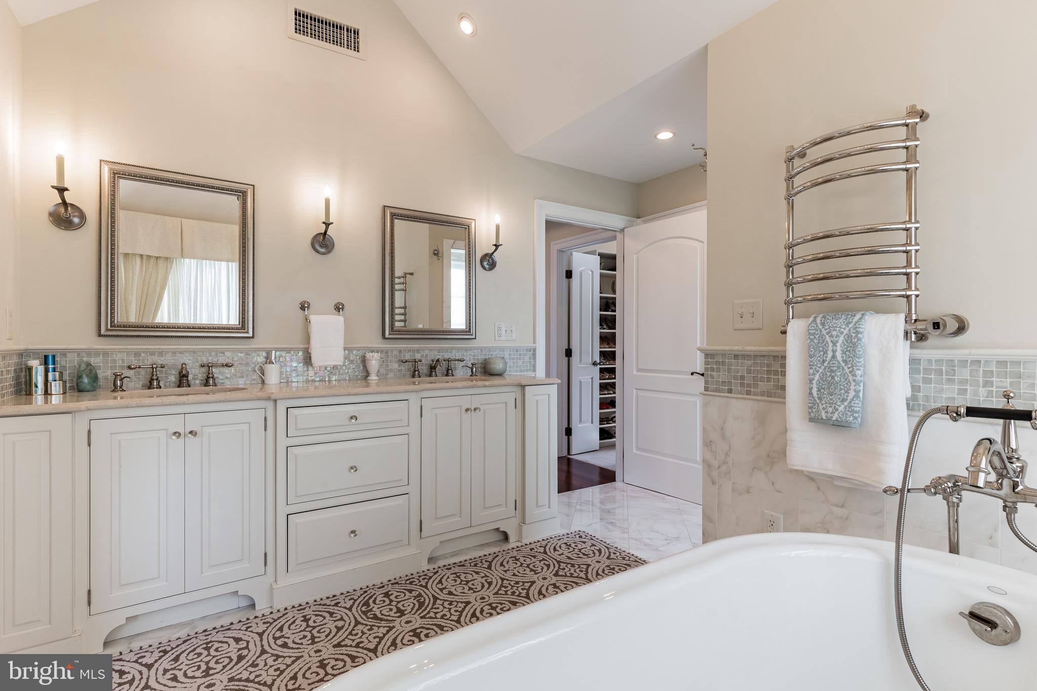 SPRING MEADOW FARM - Residential