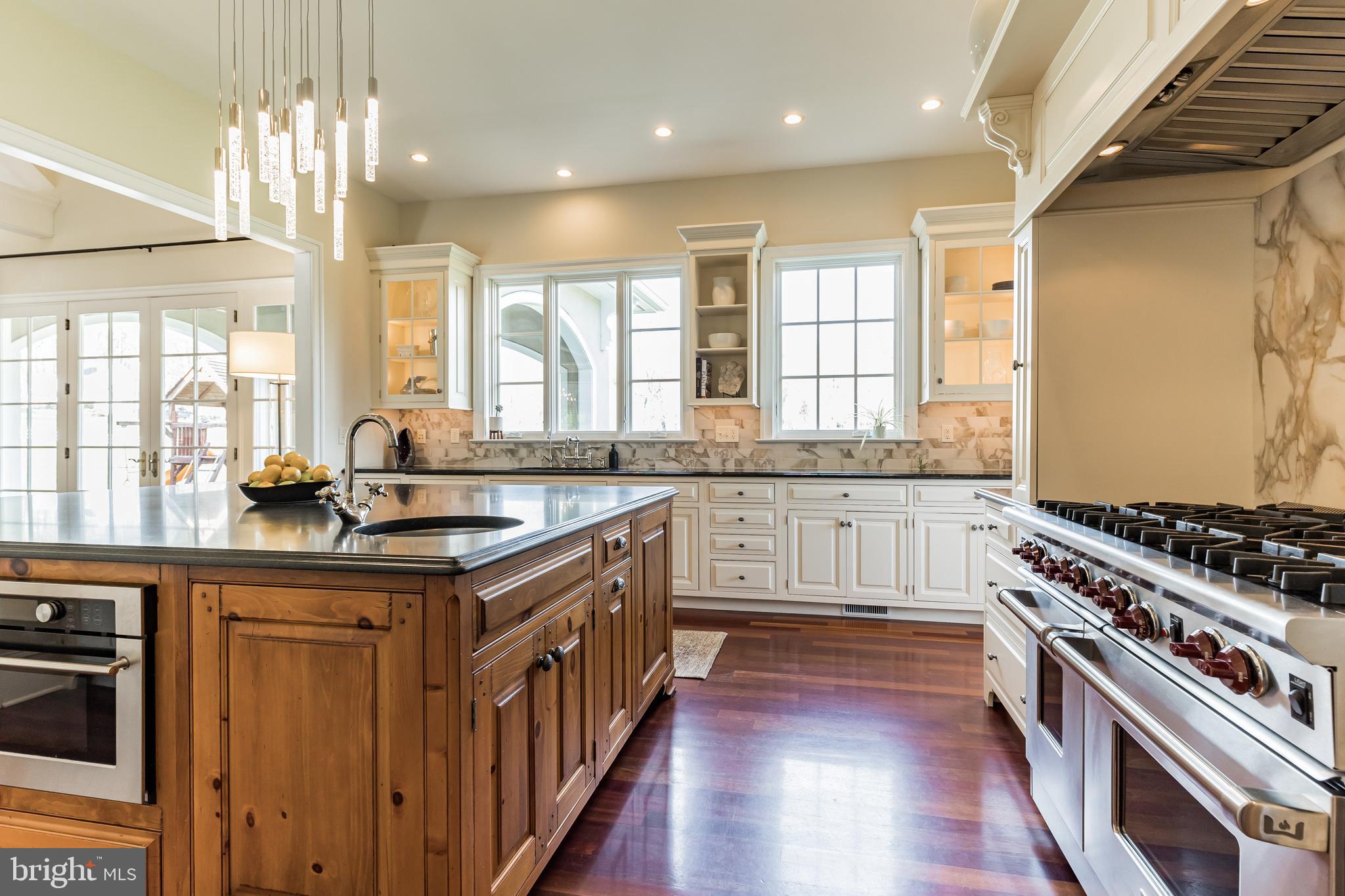 SPRING MEADOW FARM - Residential