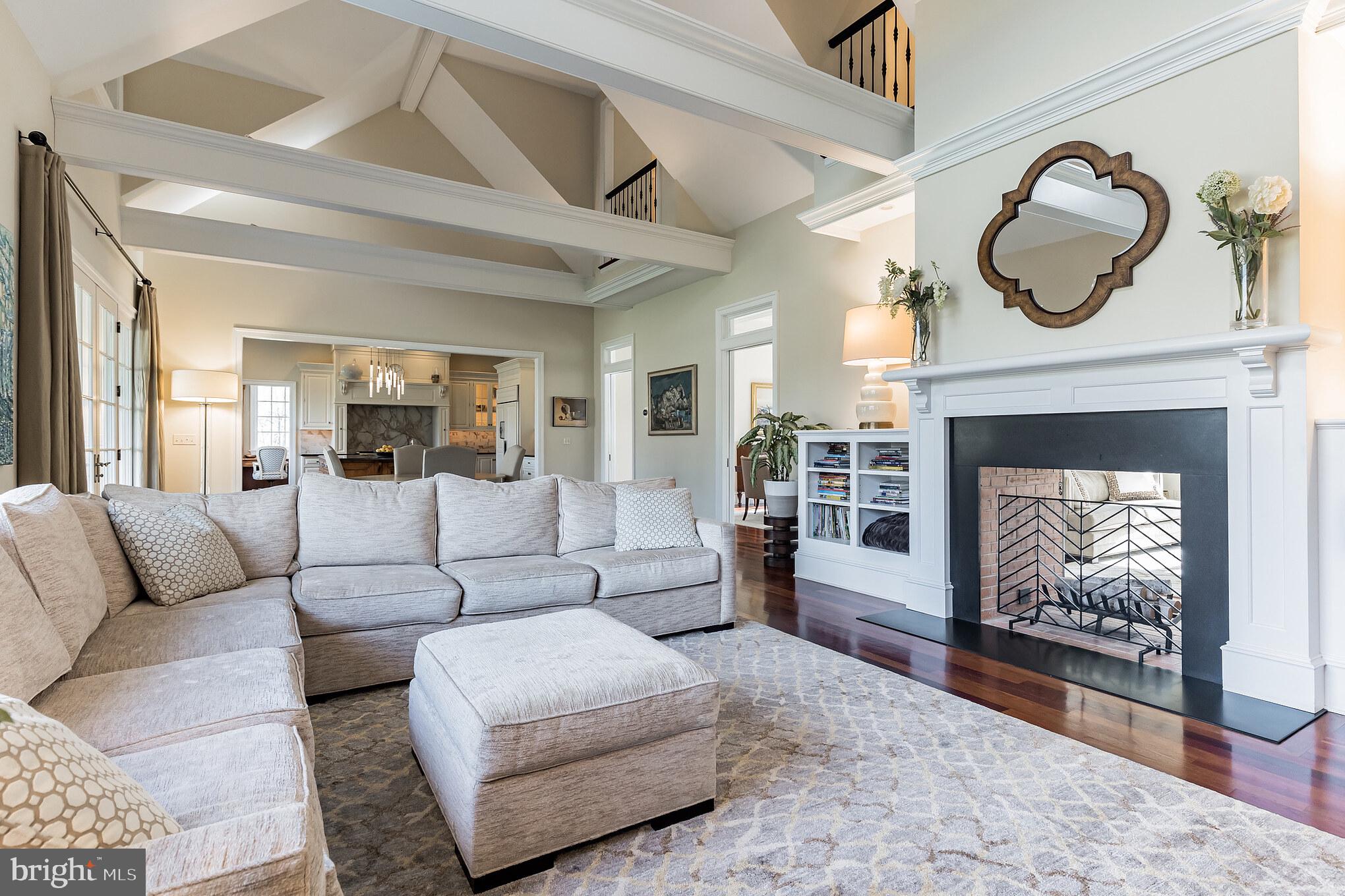 SPRING MEADOW FARM - Residential