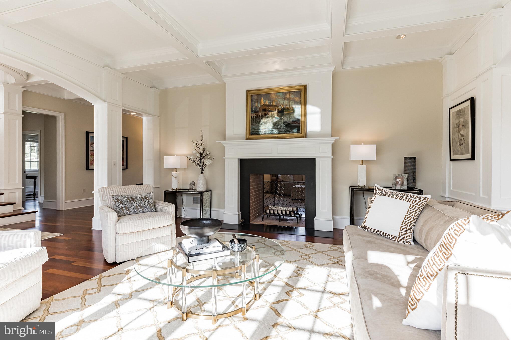 SPRING MEADOW FARM - Residential