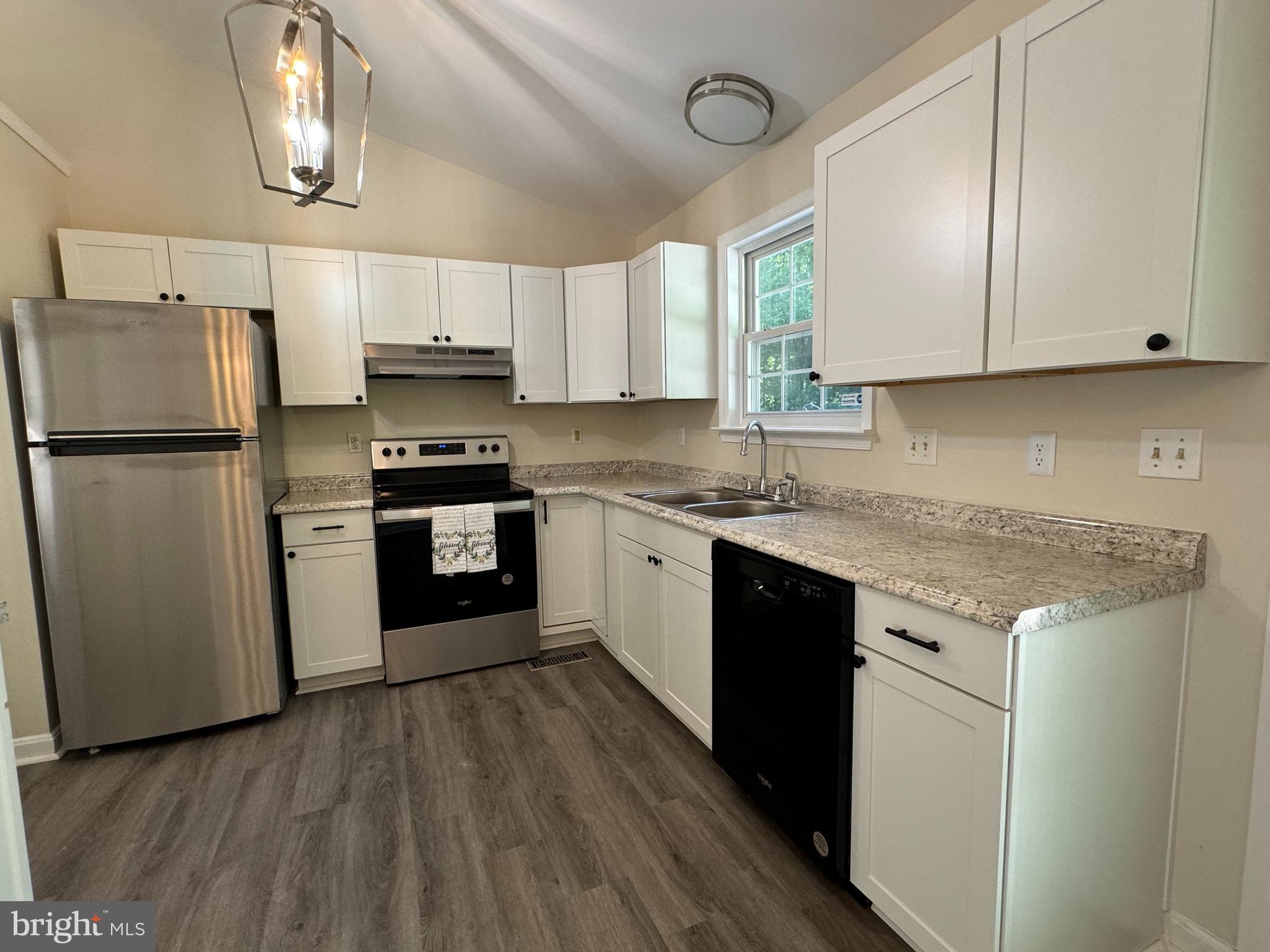 SHADE TREE - Residential