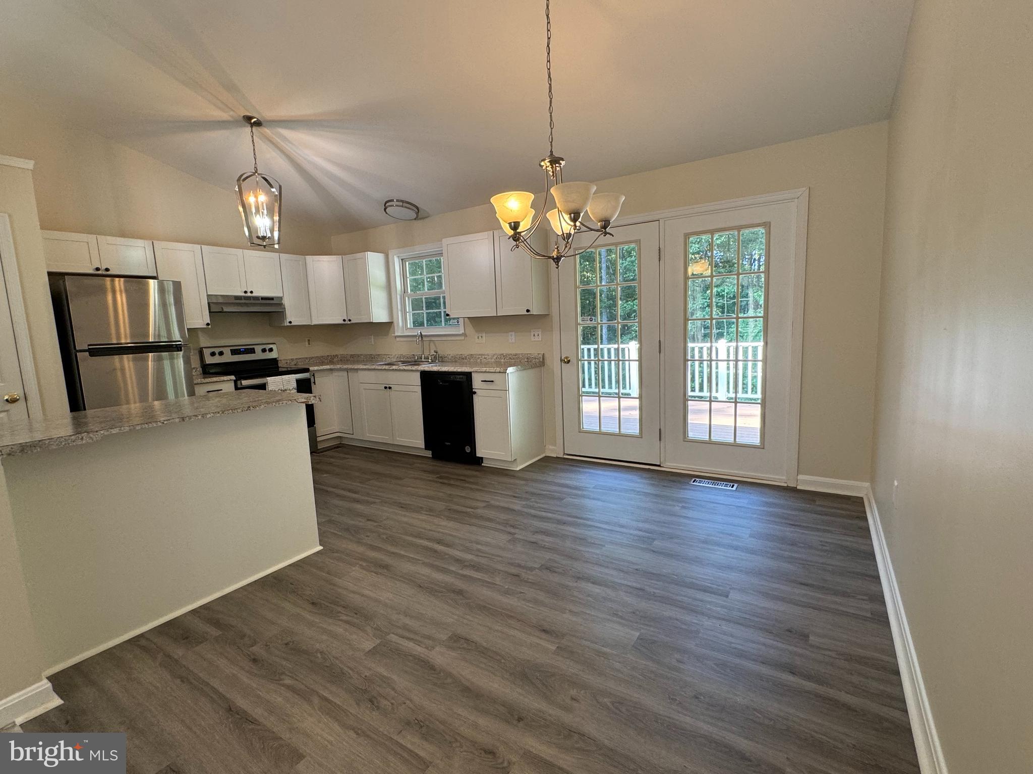 SHADE TREE - Residential